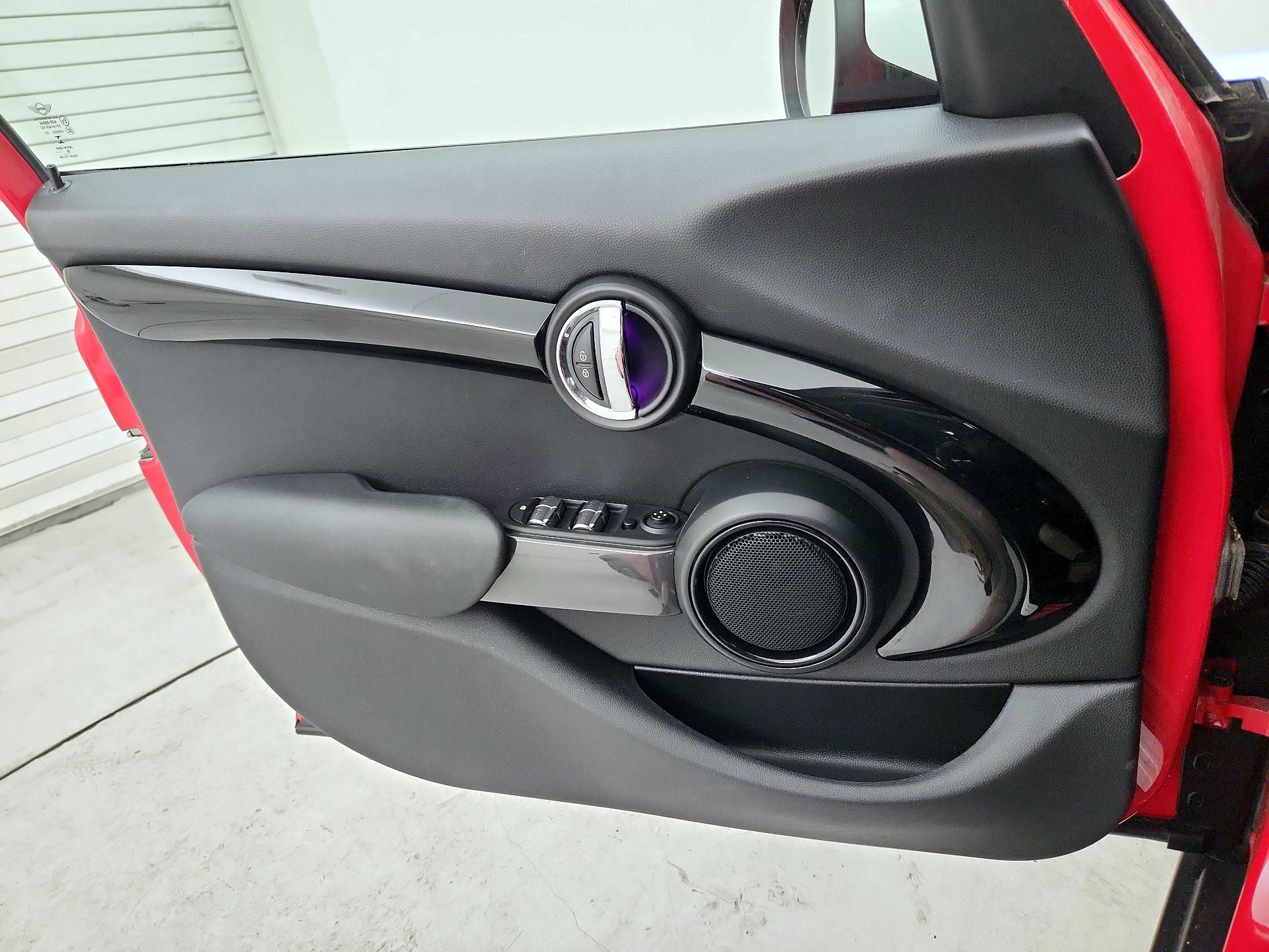 Thumbnail: 2021 MINI Cooper Hardtop - 12