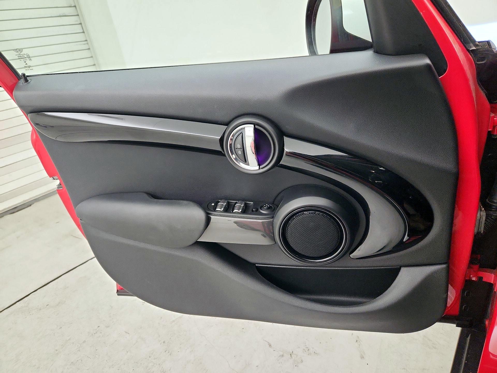 Thumbnail: 2021 MINI Cooper Hardtop - 13