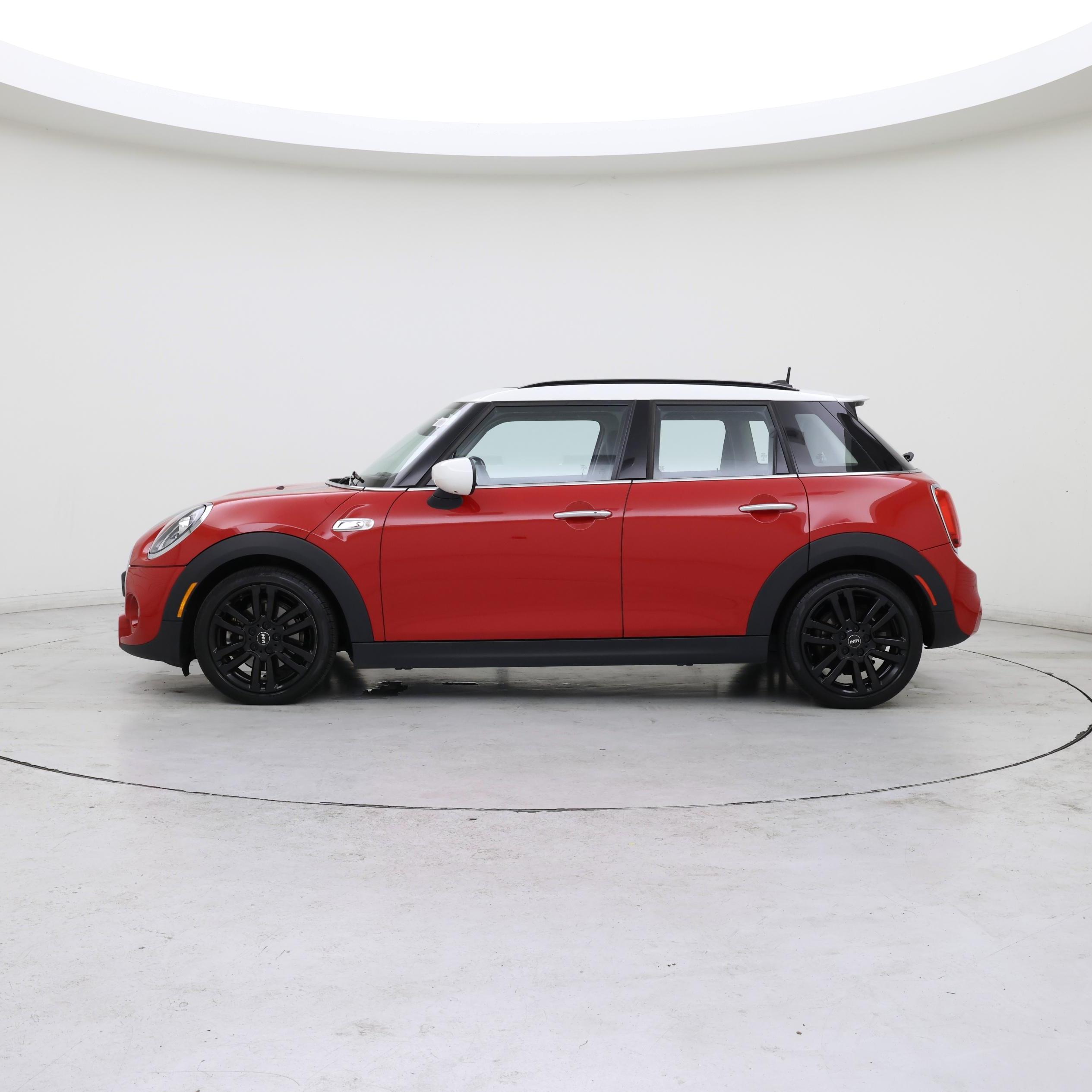 Thumbnail: 2021 MINI Cooper Hardtop - 3