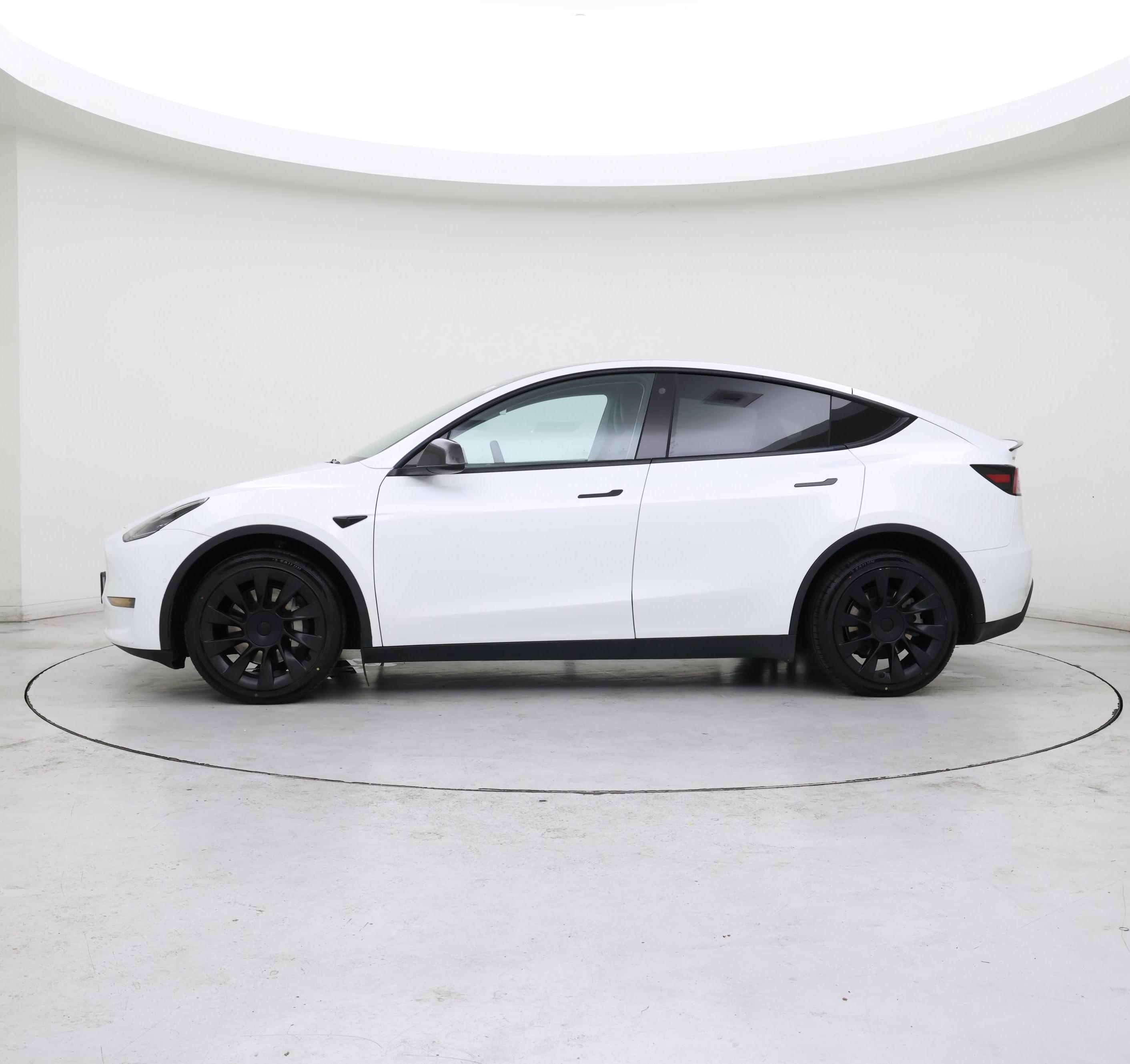 Thumbnail: 2022 Tesla Model Y - 3