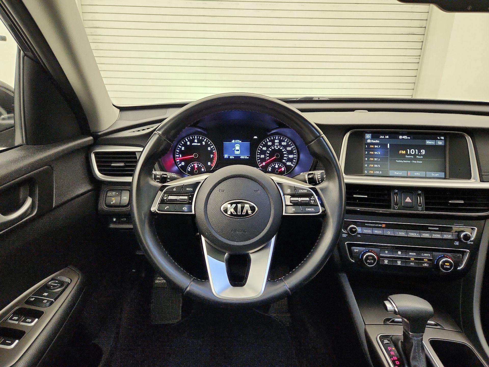 Thumbnail: 2019 Kia Optima - 10