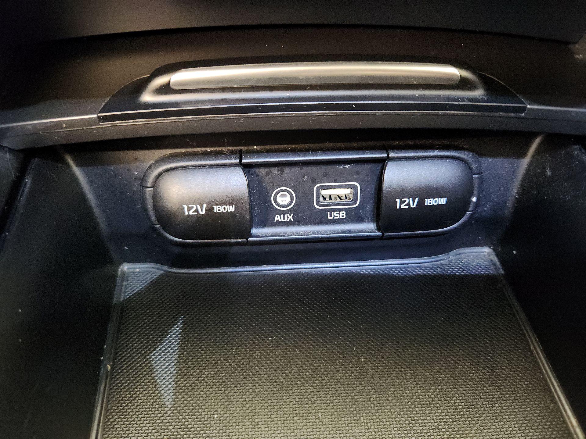 Thumbnail: 2019 Kia Optima - 18
