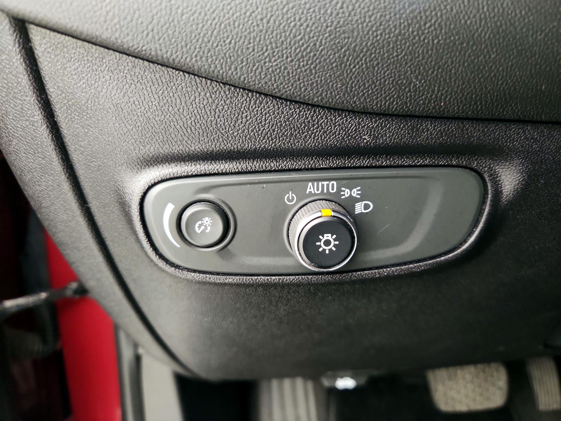 Thumbnail: 2018 Chevrolet Equinox - 13