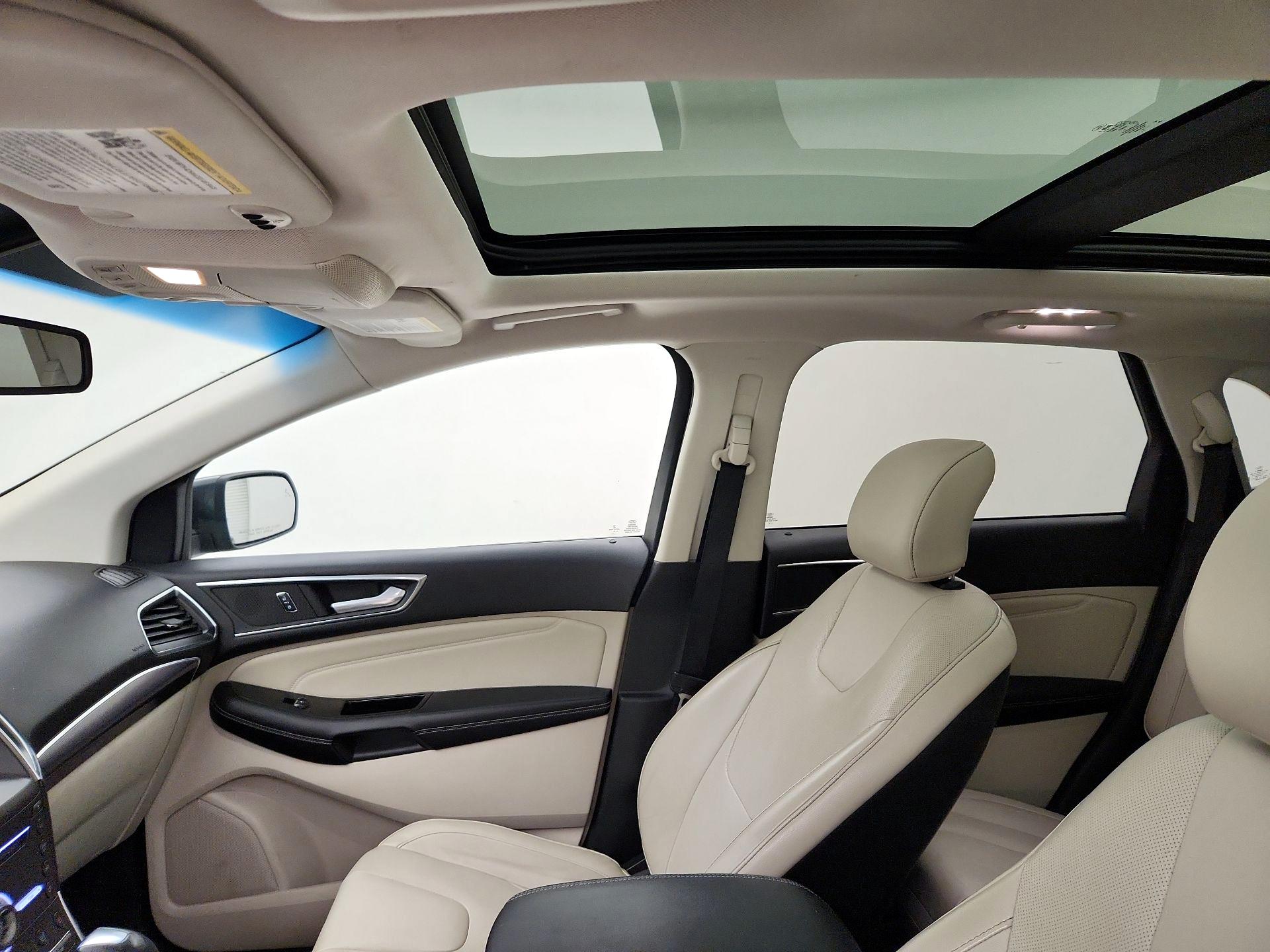 Thumbnail: 2015 Ford Edge - 20