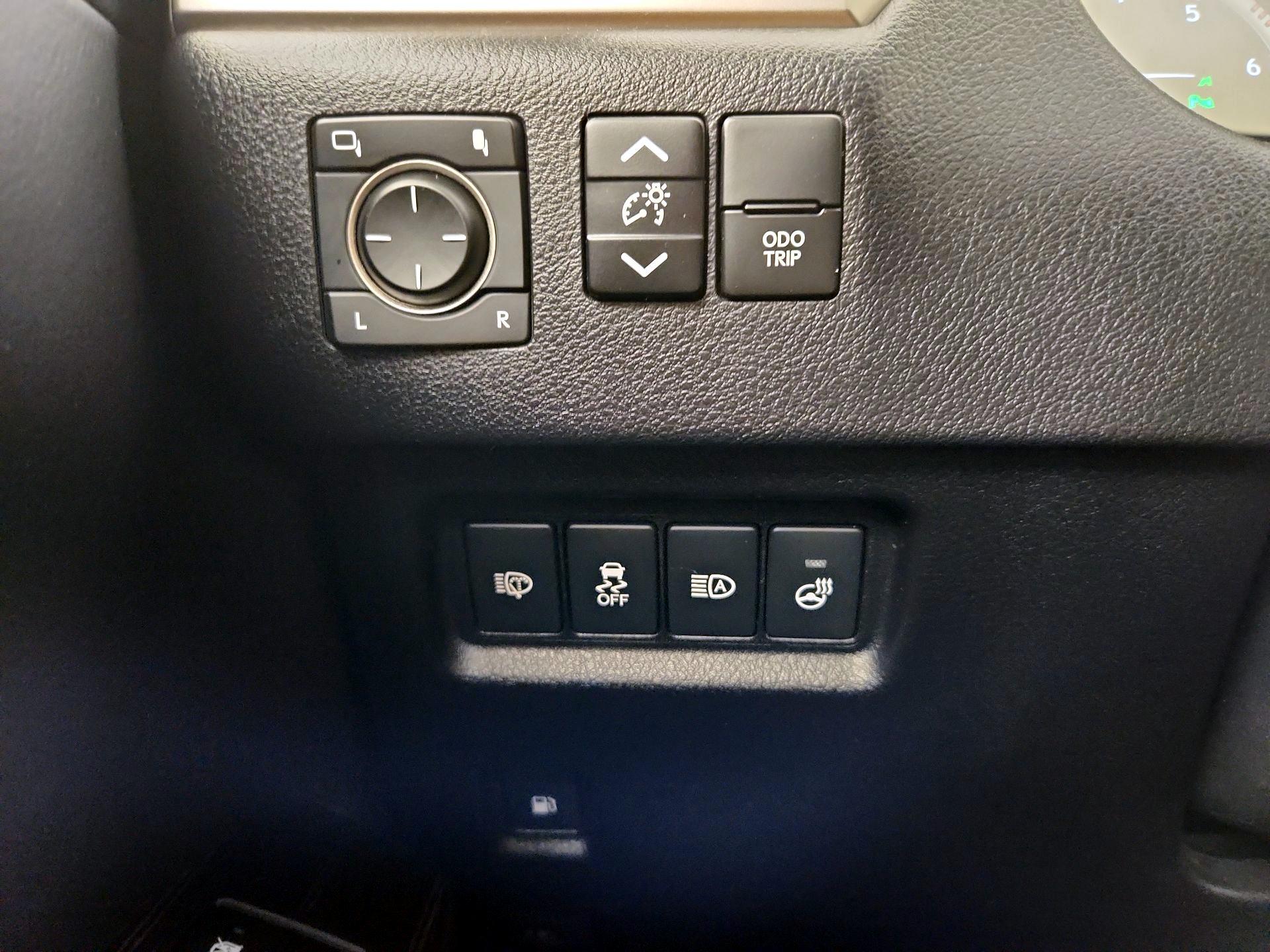 Thumbnail: 2021 Lexus GX - 13