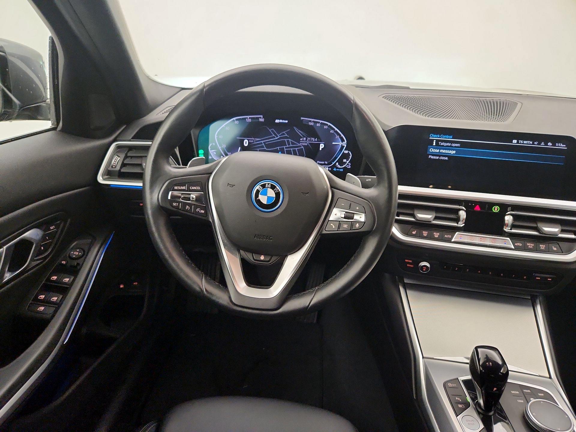 Thumbnail: 2022 BMW 3 Series - 10