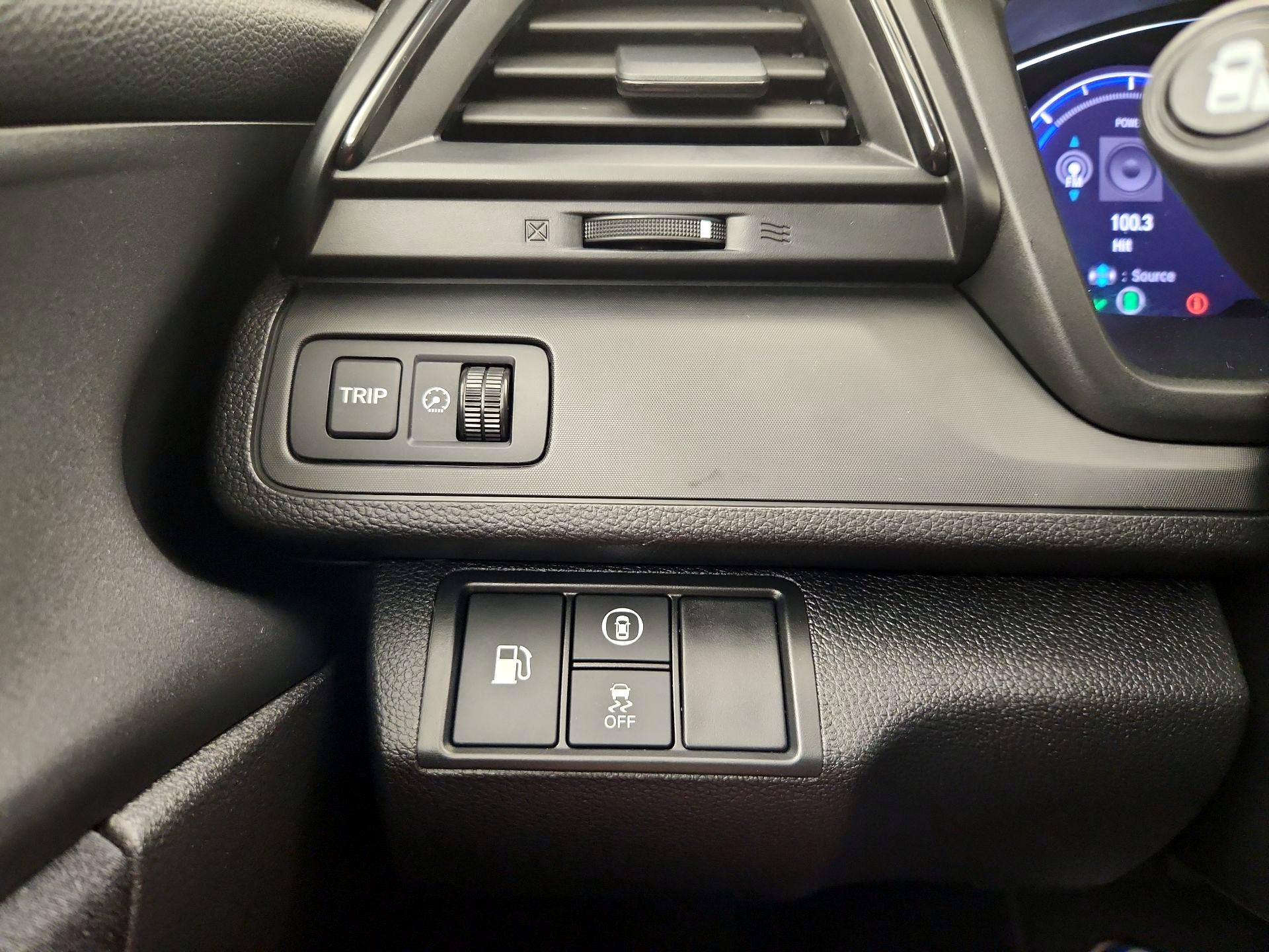 Thumbnail: 2020 Honda Insight - 13