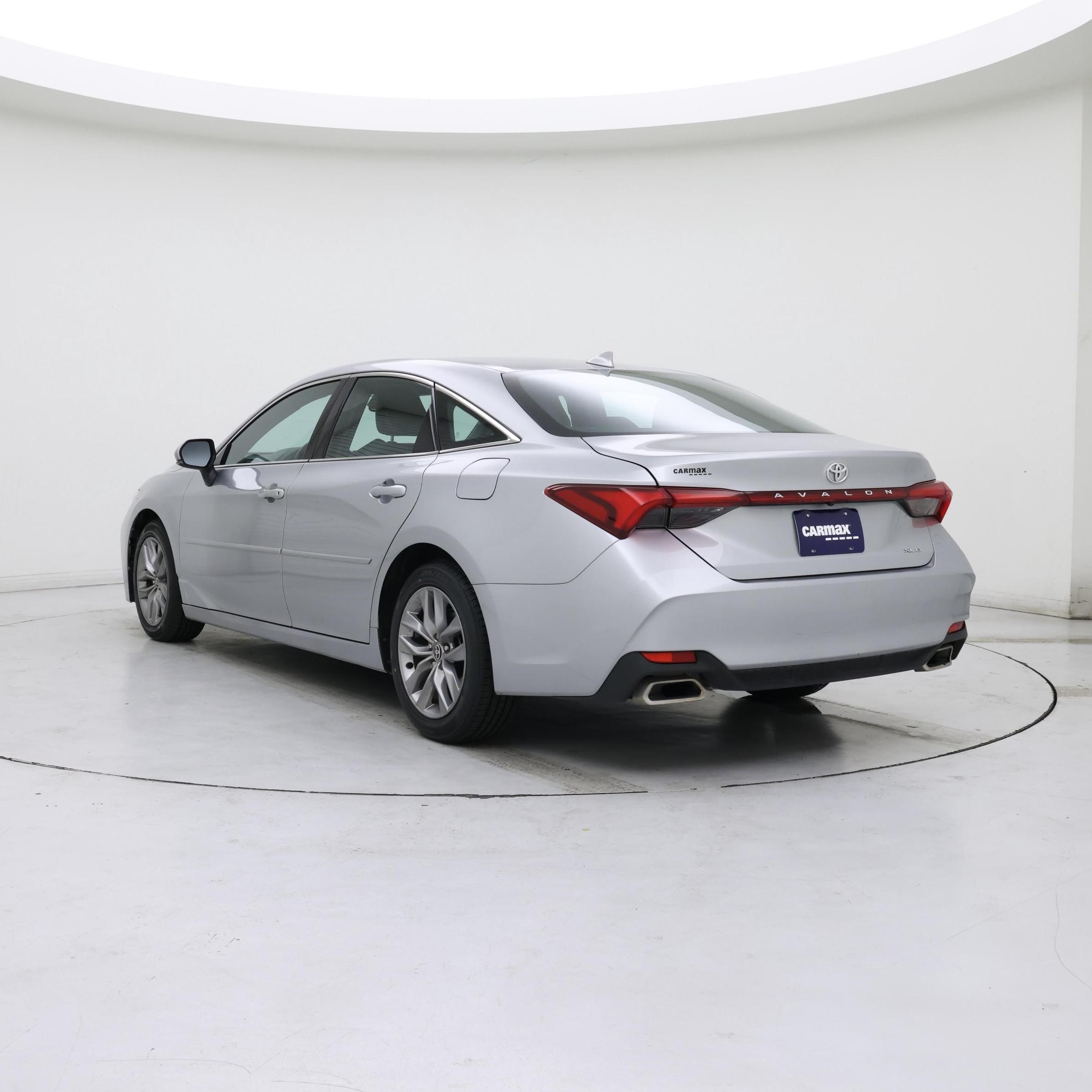 Thumbnail: 2022 Toyota Avalon - 2