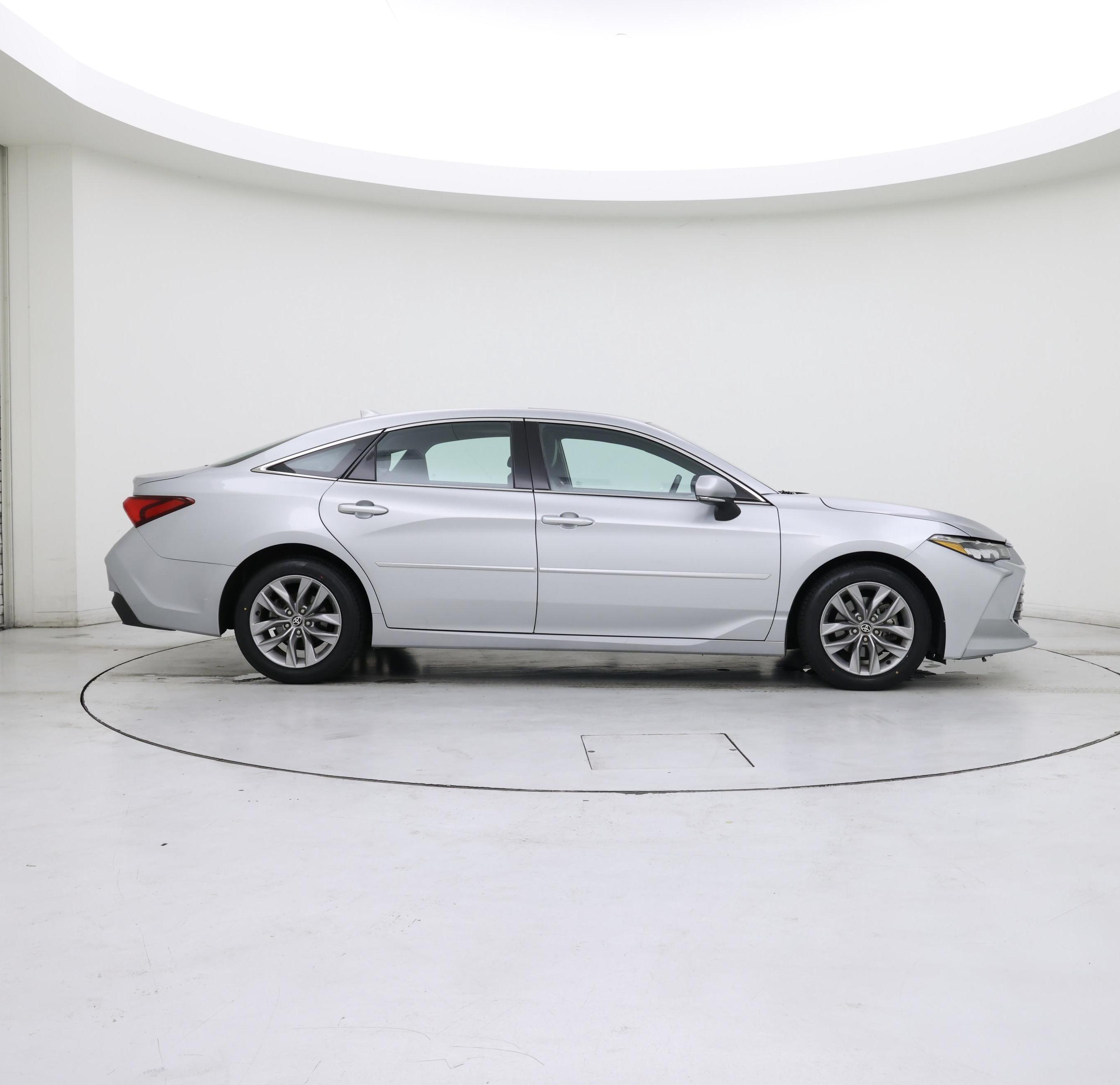 Thumbnail: 2022 Toyota Avalon - 7