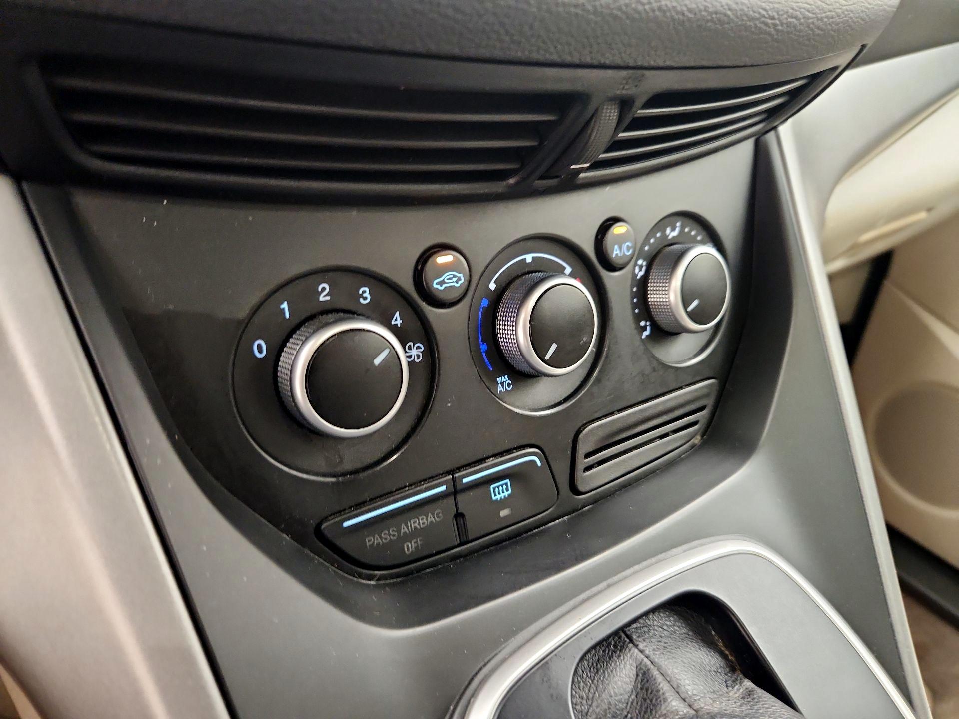 Thumbnail: 2014 Ford Escape - 16