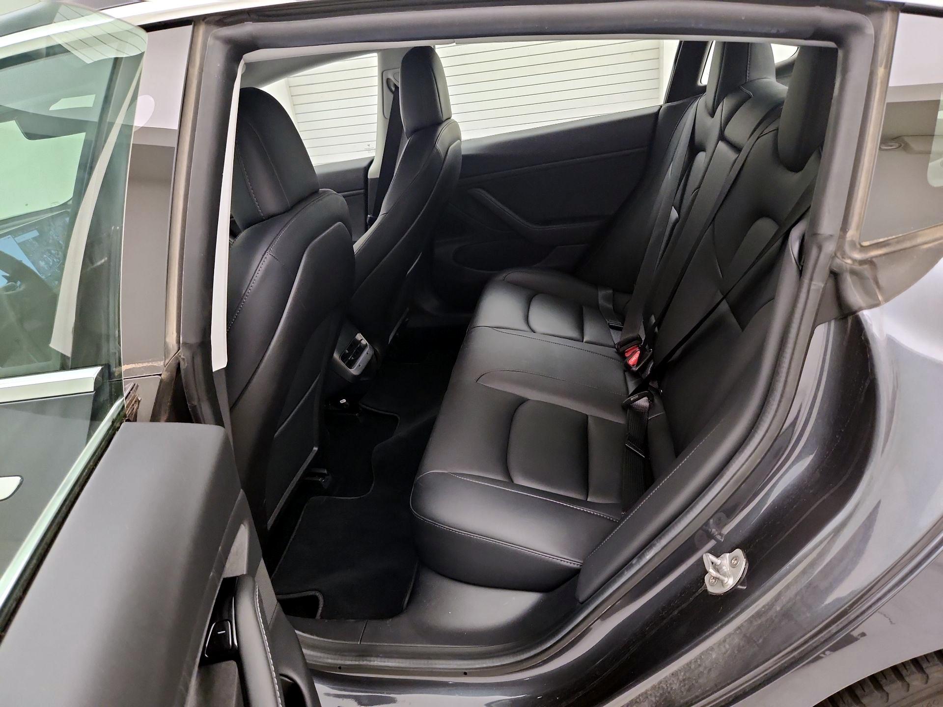 Thumbnail: 2019 Tesla Model 3 - 19