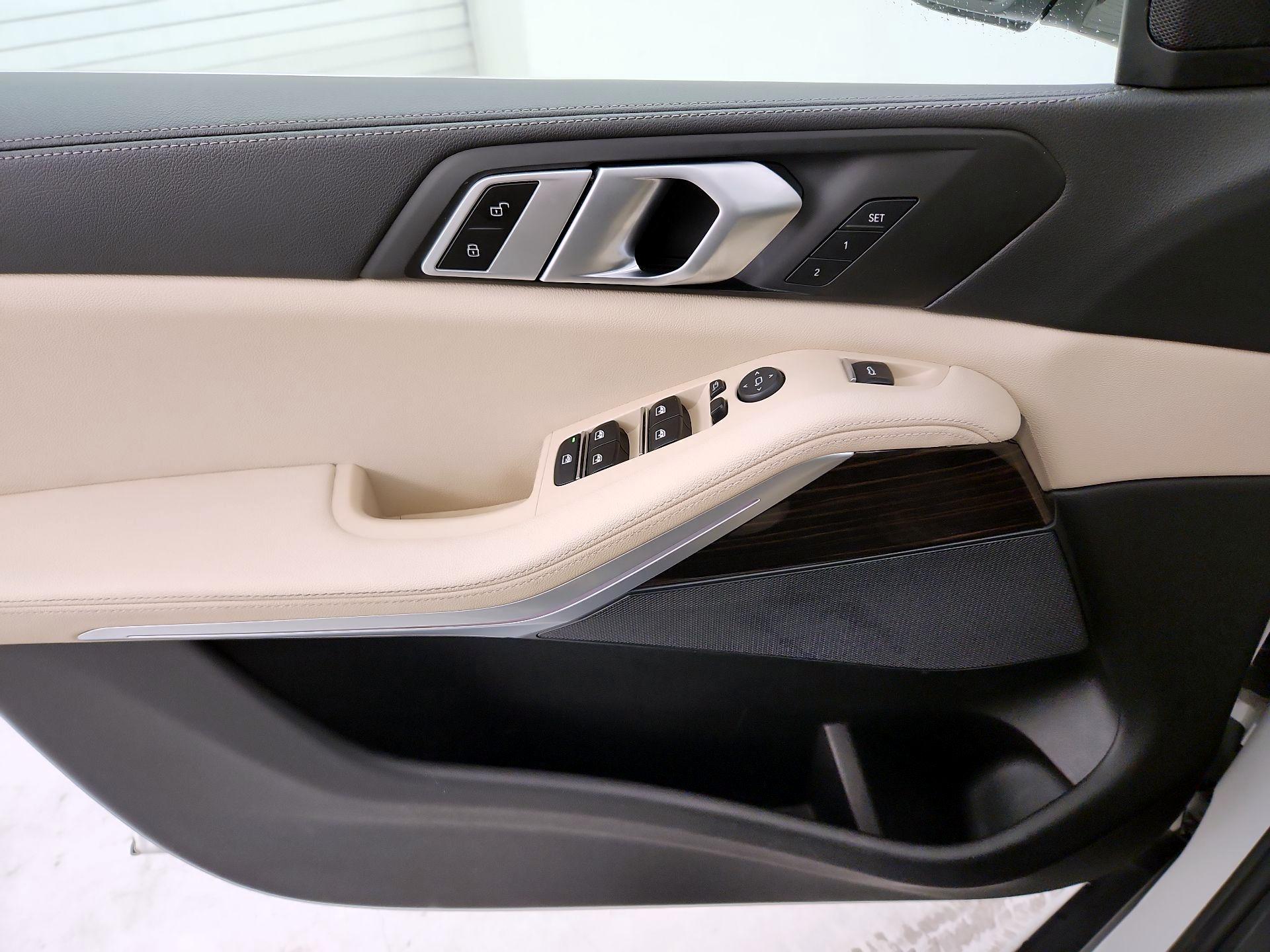 Thumbnail: 2020 BMW X5 - 12