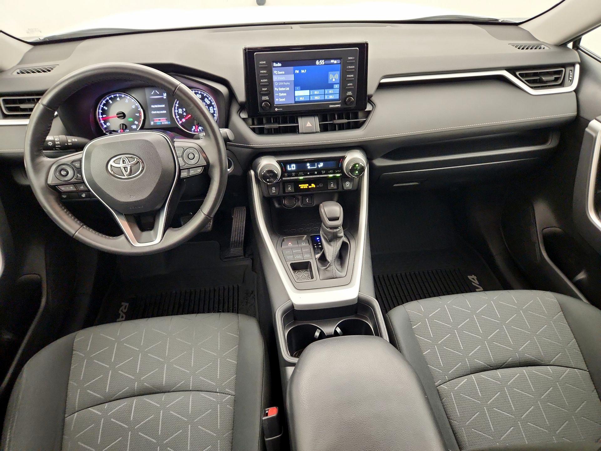 Thumbnail: 2020 Toyota RAV4 - 9