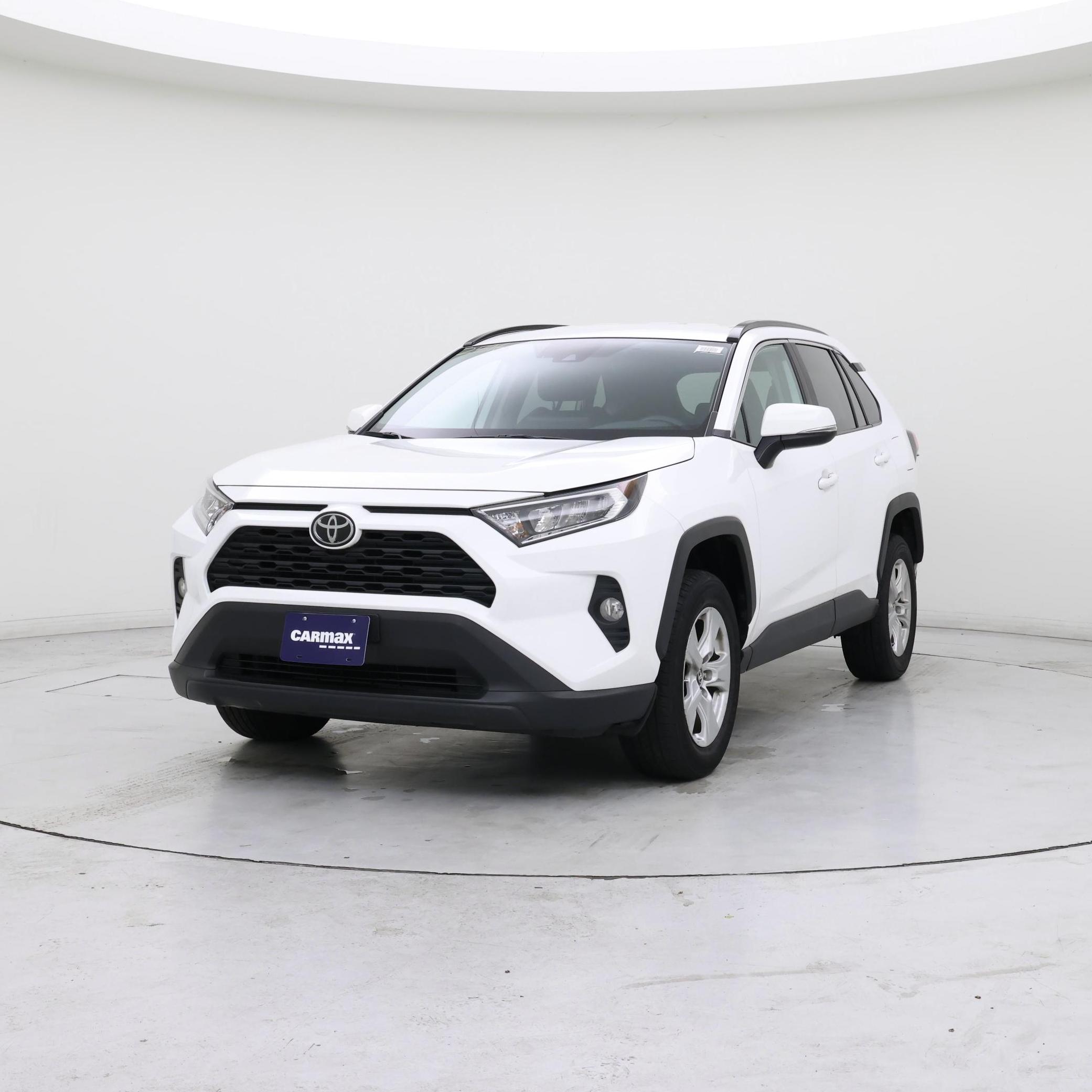 Thumbnail: 2020 Toyota RAV4 - 4