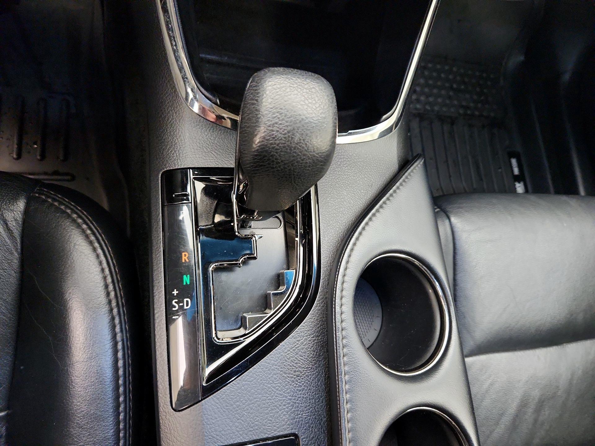 Thumbnail: 2013 Toyota Avalon - 16