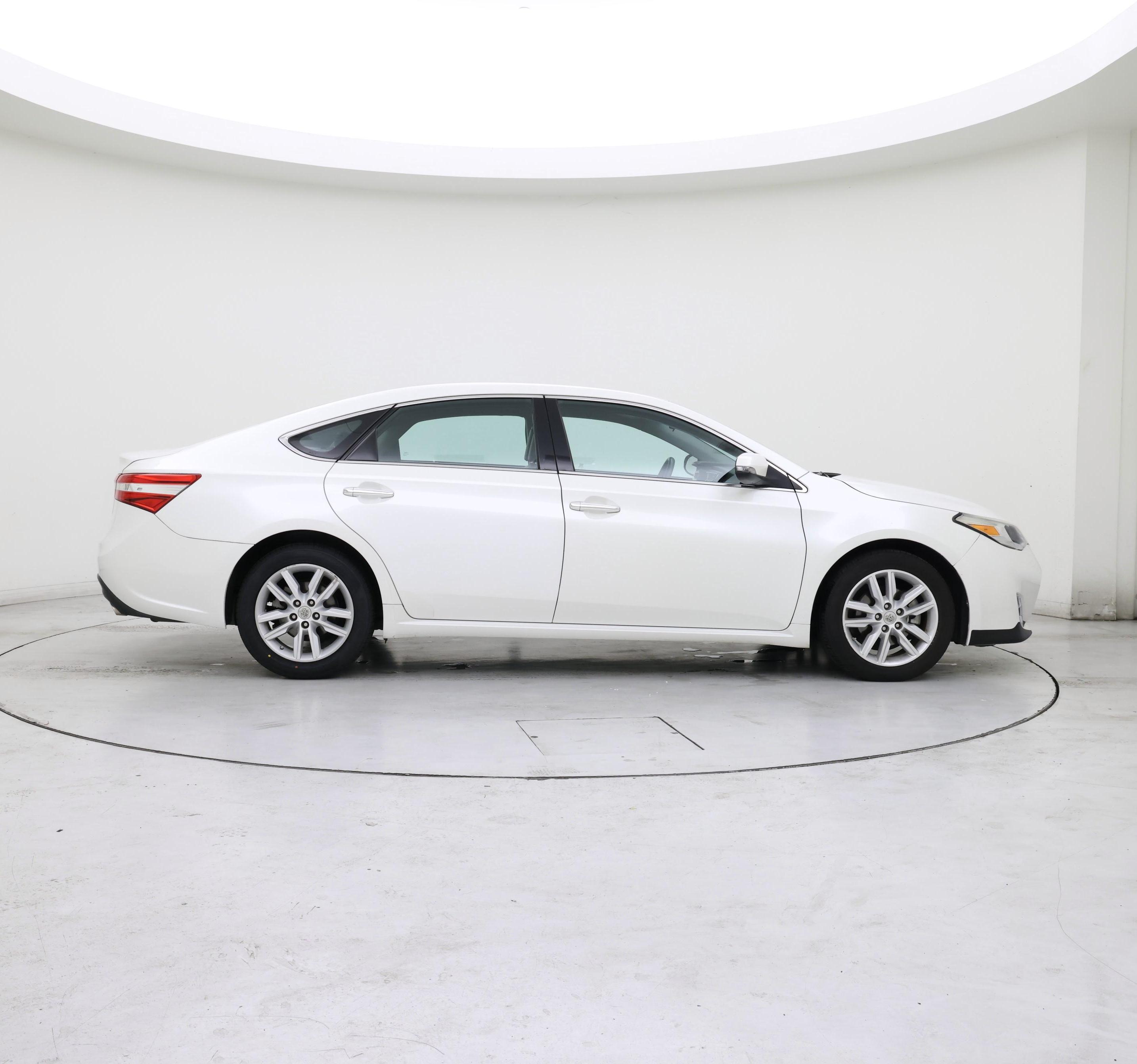 Thumbnail: 2013 Toyota Avalon - 7