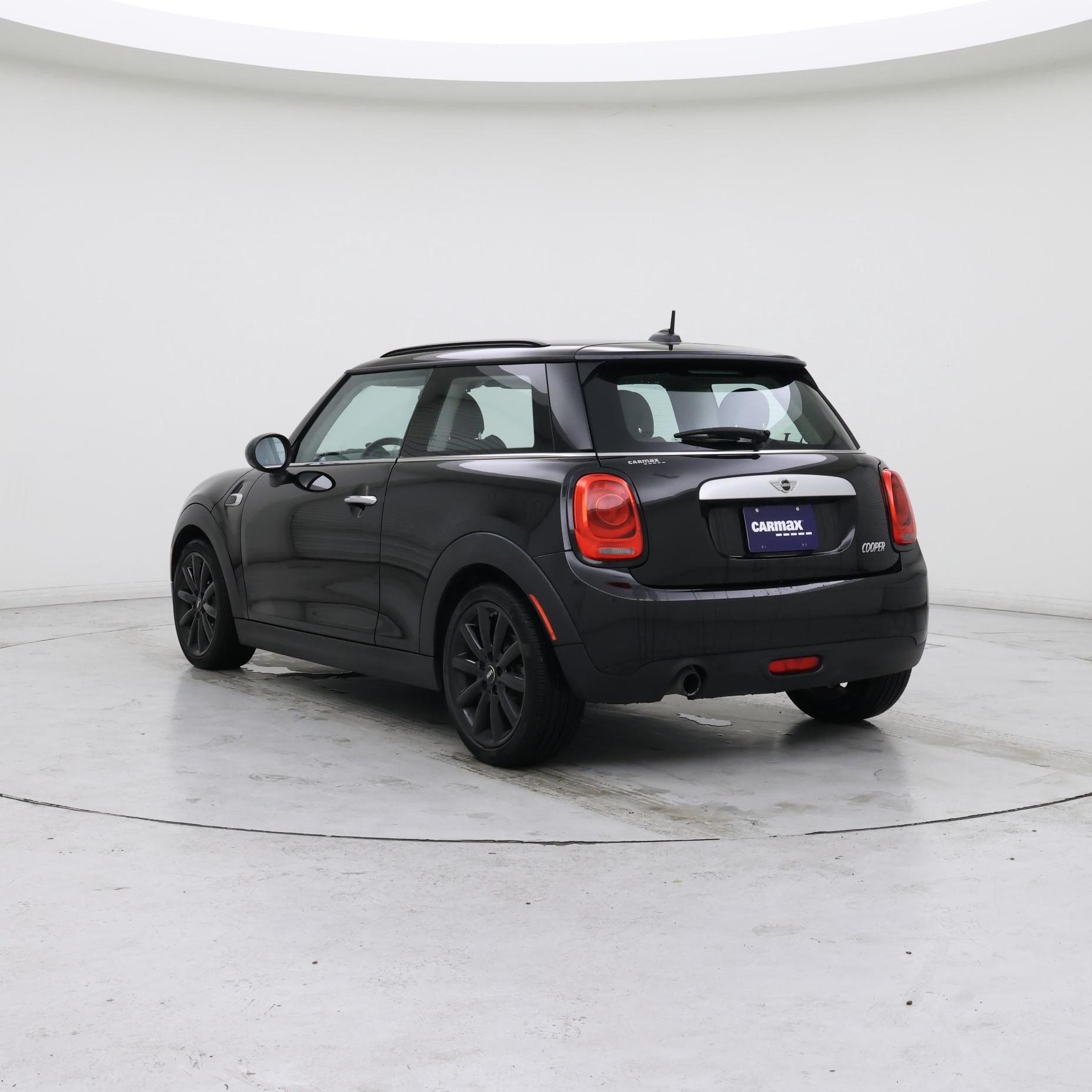 Thumbnail: 2015 MINI Cooper Hardtop - 2