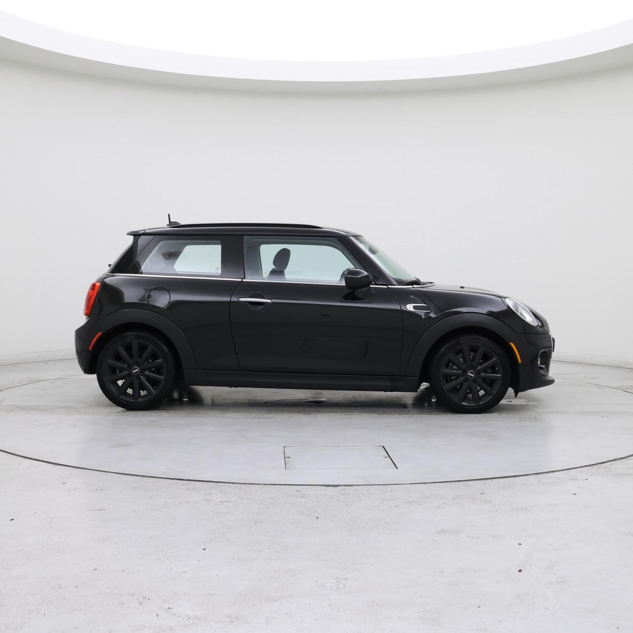 Thumbnail: 2015 MINI Cooper Hardtop - 7