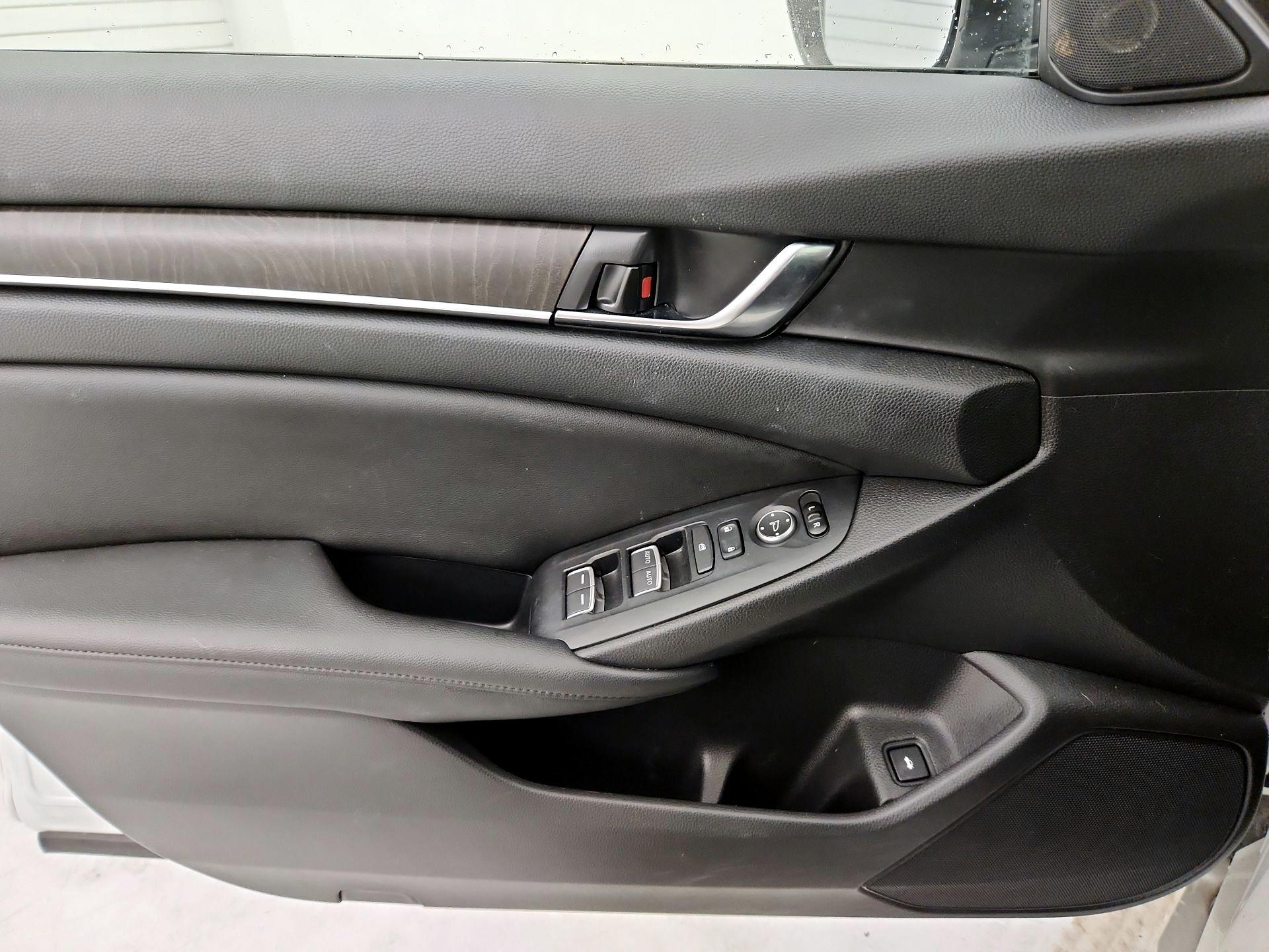 Thumbnail: 2019 Honda Accord - 12