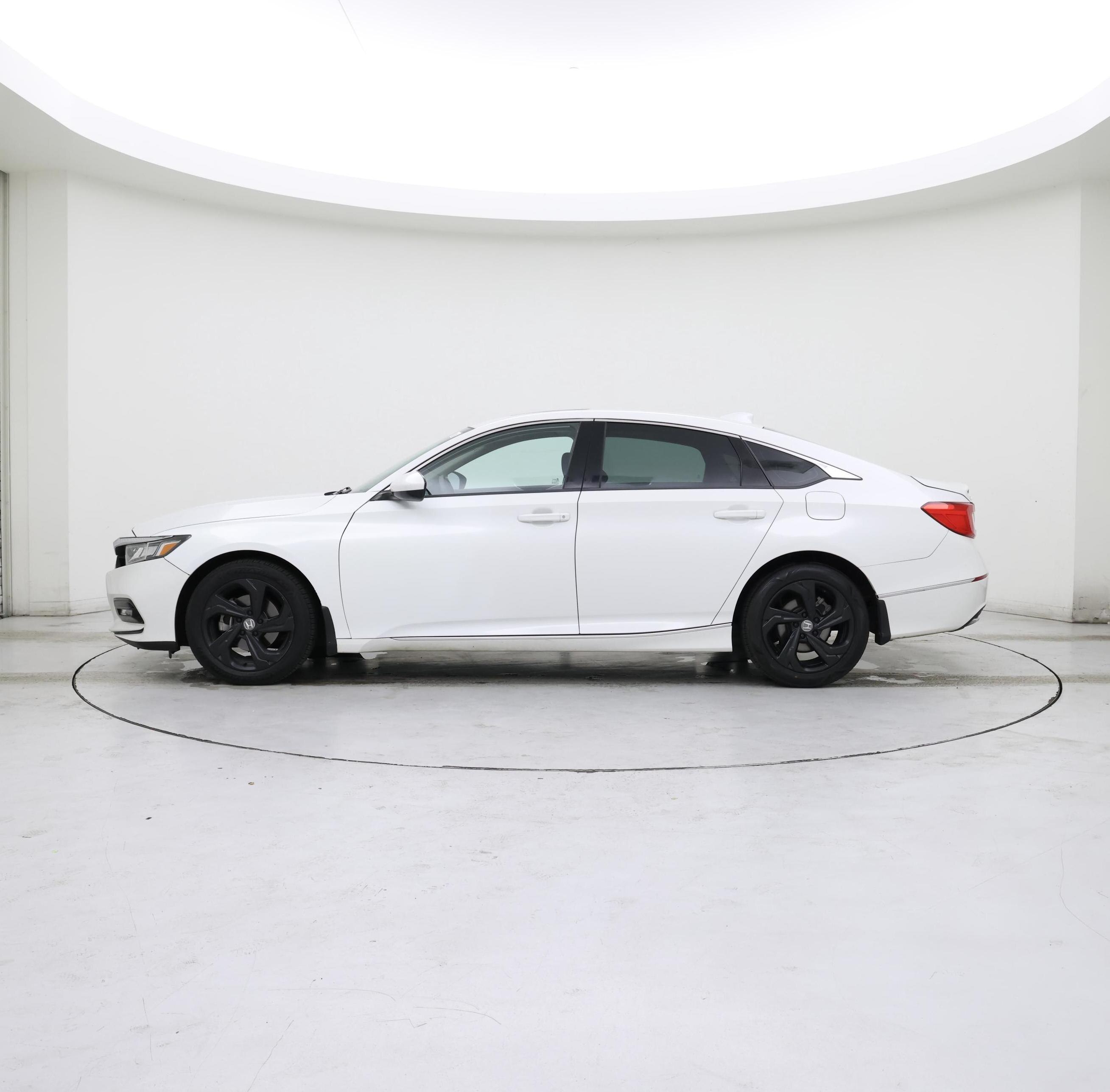 Thumbnail: 2019 Honda Accord - 3