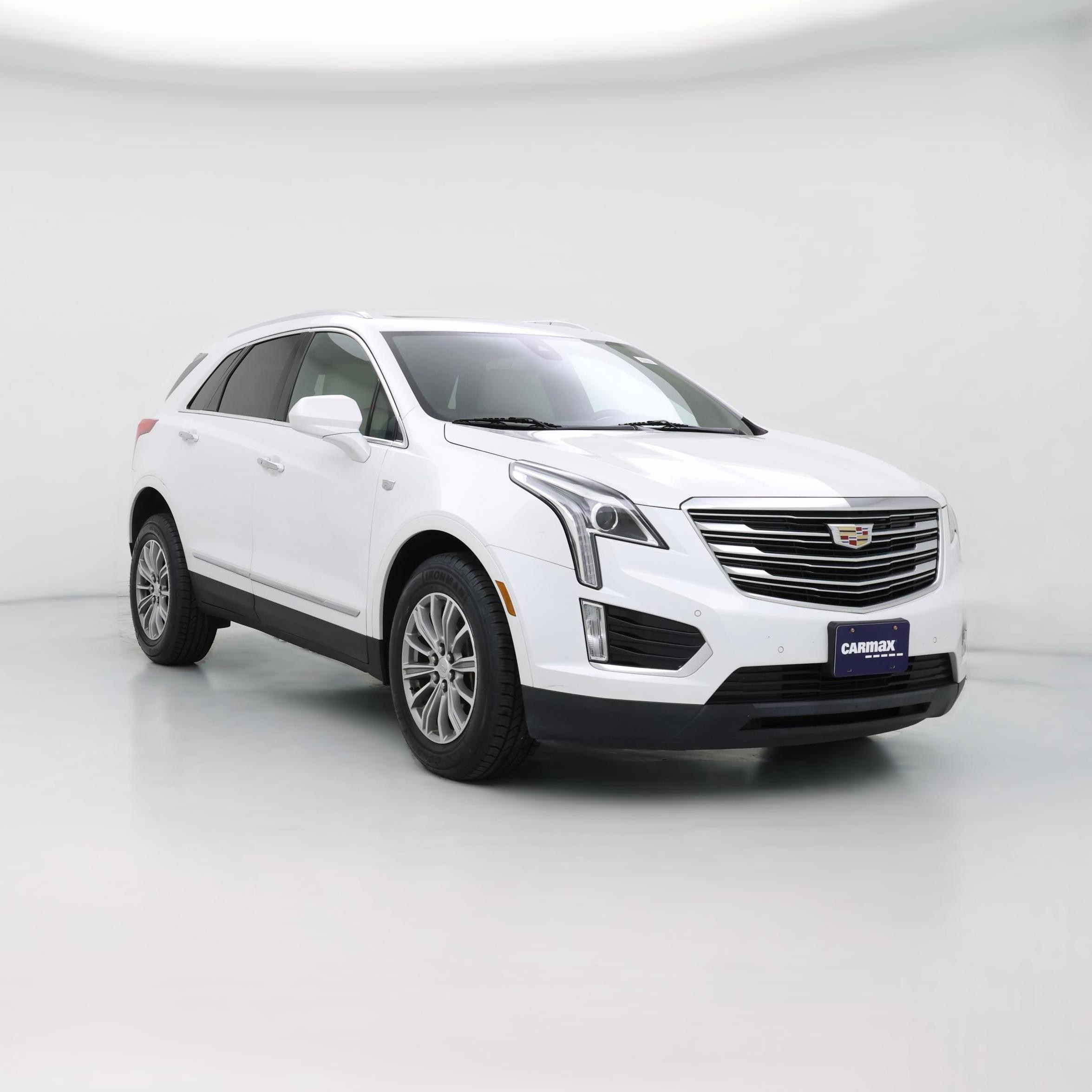 Thumbnail: 2017 Cadillac XT5 - 1