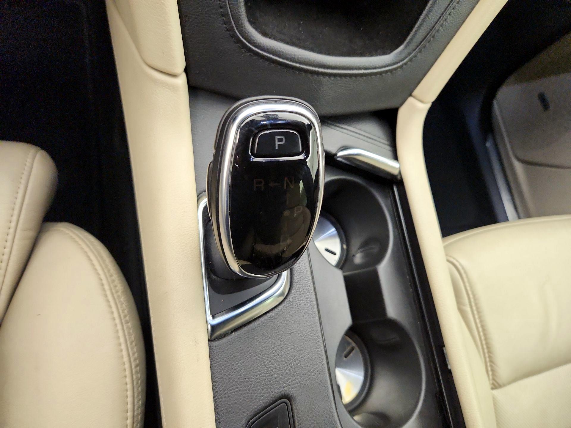 Thumbnail: 2017 Cadillac XT5 - 18
