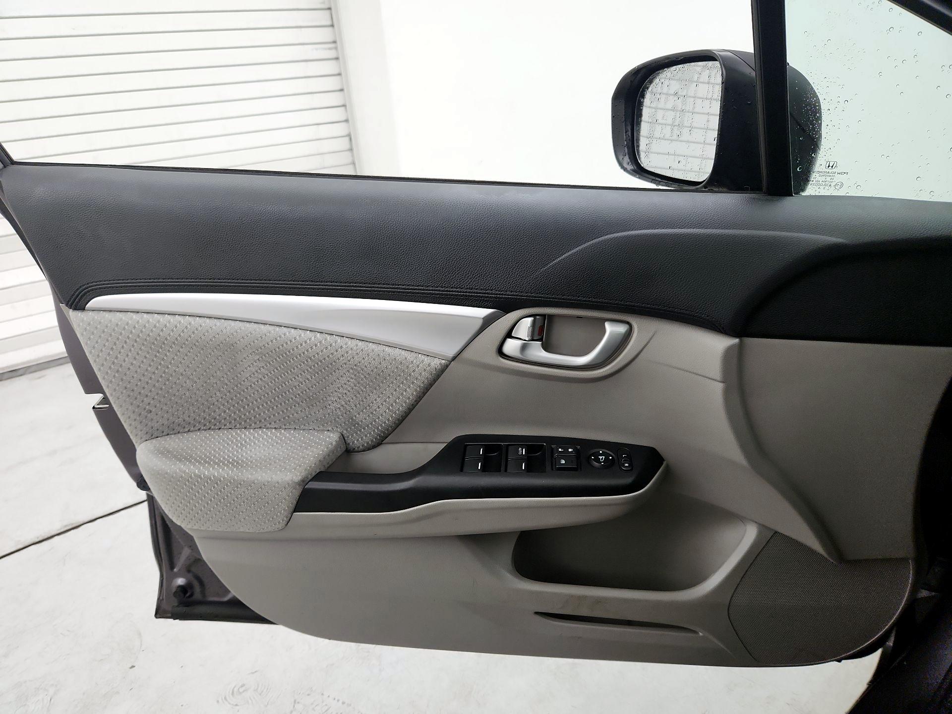 Thumbnail: 2014 Honda Civic - 12