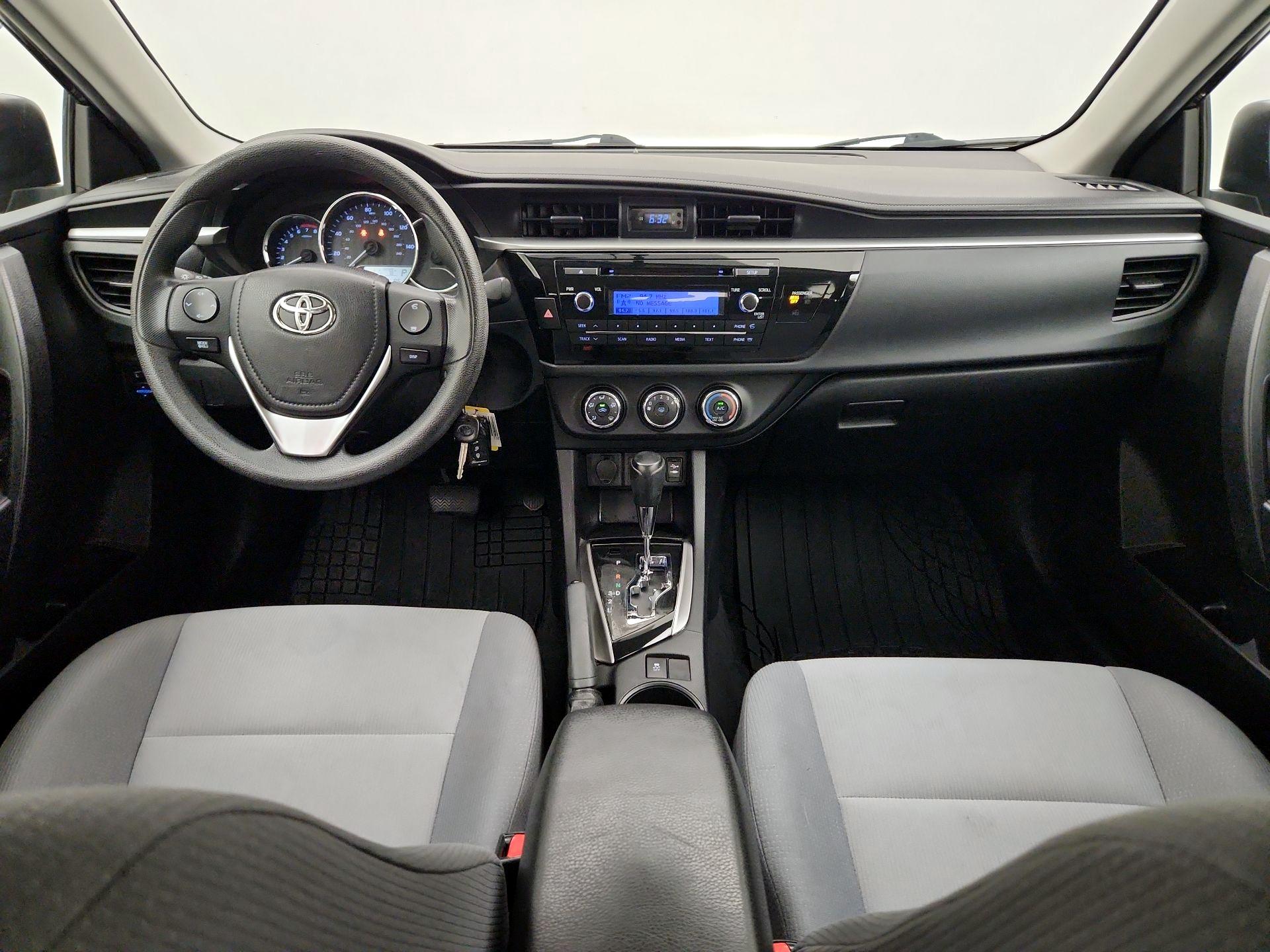 Thumbnail: 2015 Toyota Corolla - 9