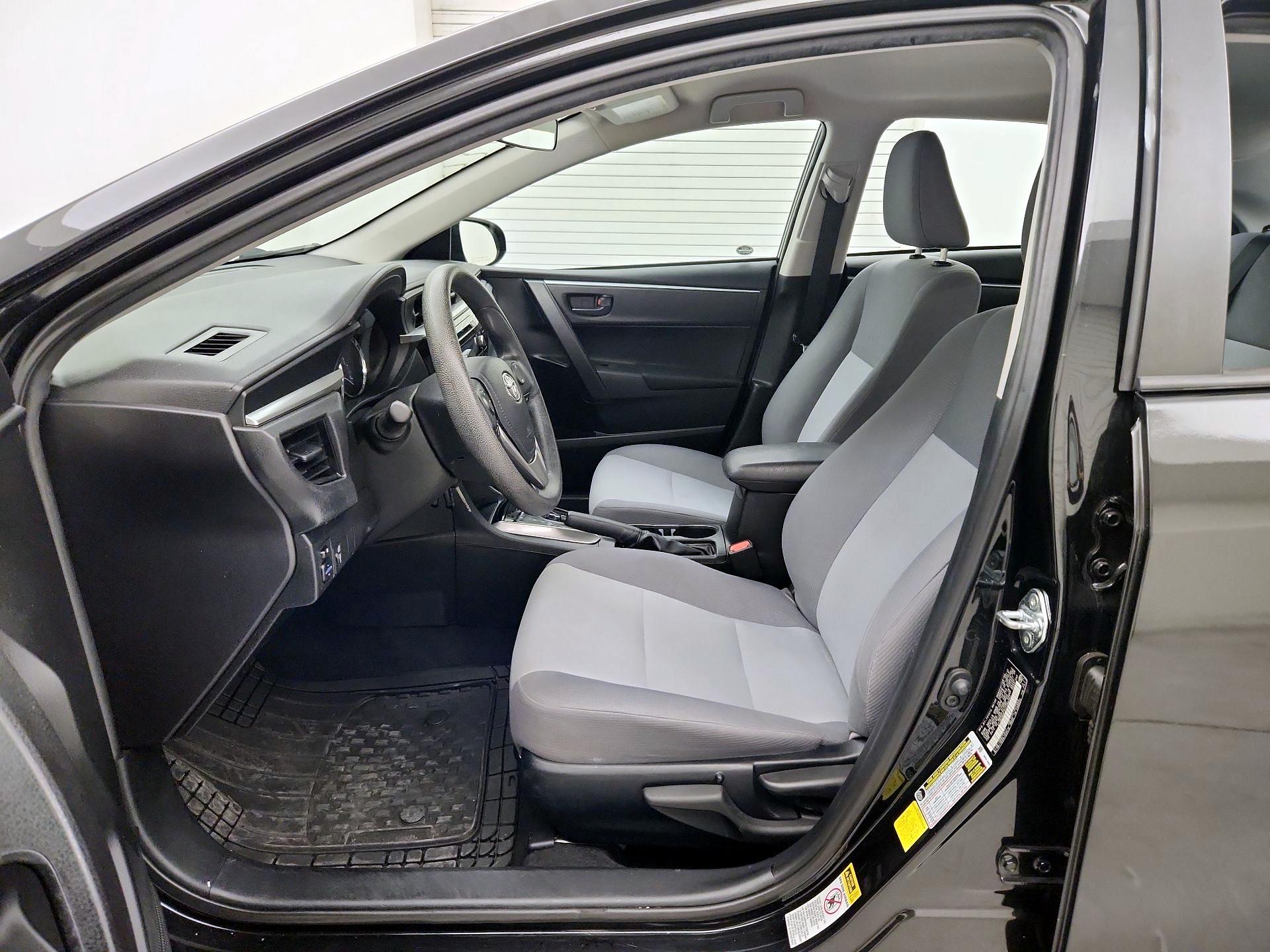Thumbnail: 2015 Toyota Corolla - 11