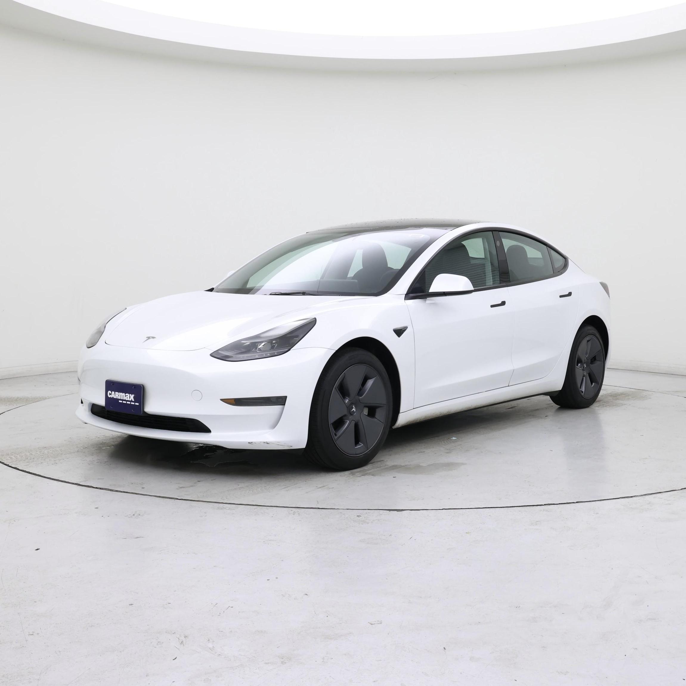 Thumbnail: 2023 Tesla Model 3 - 4