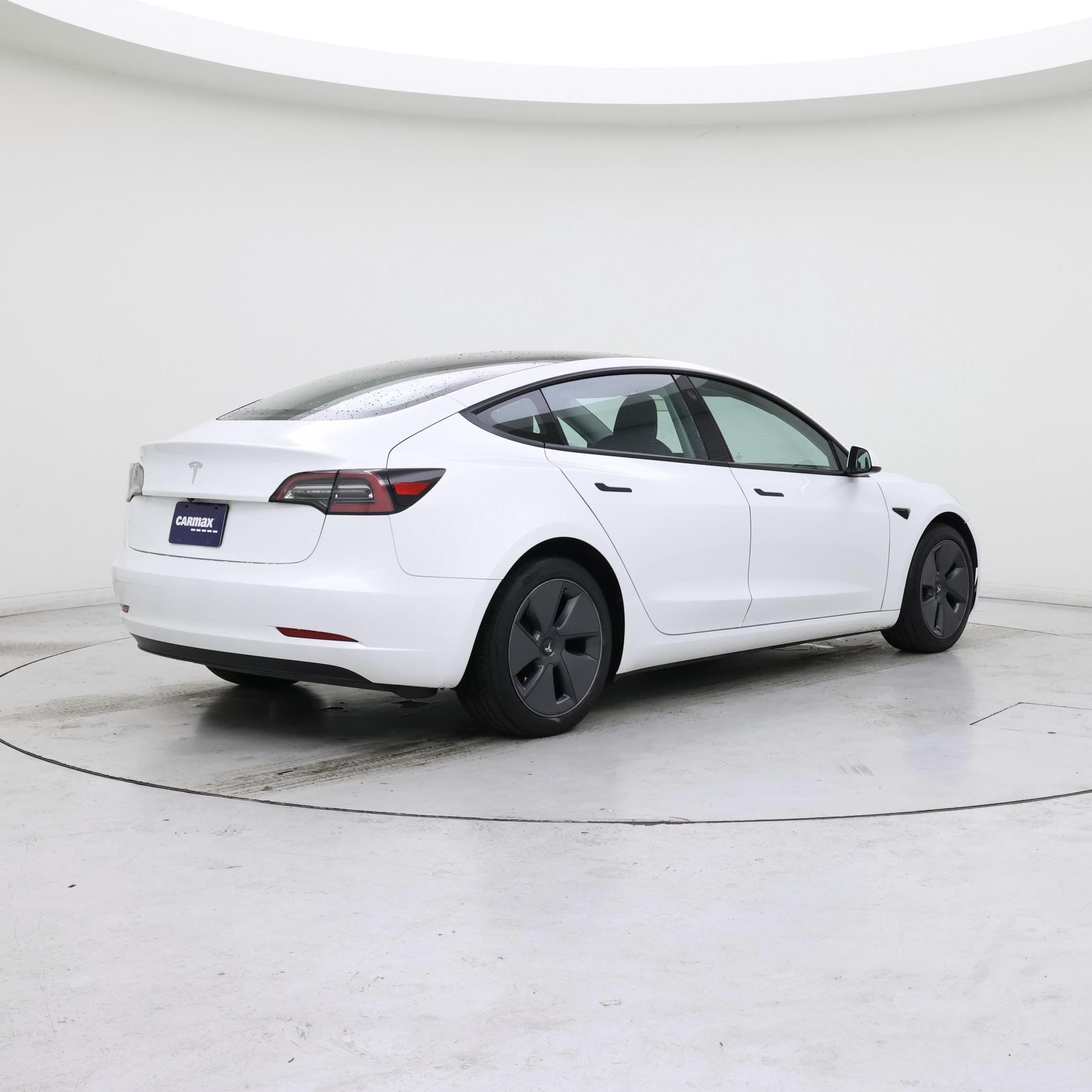 Thumbnail: 2023 Tesla Model 3 - 8