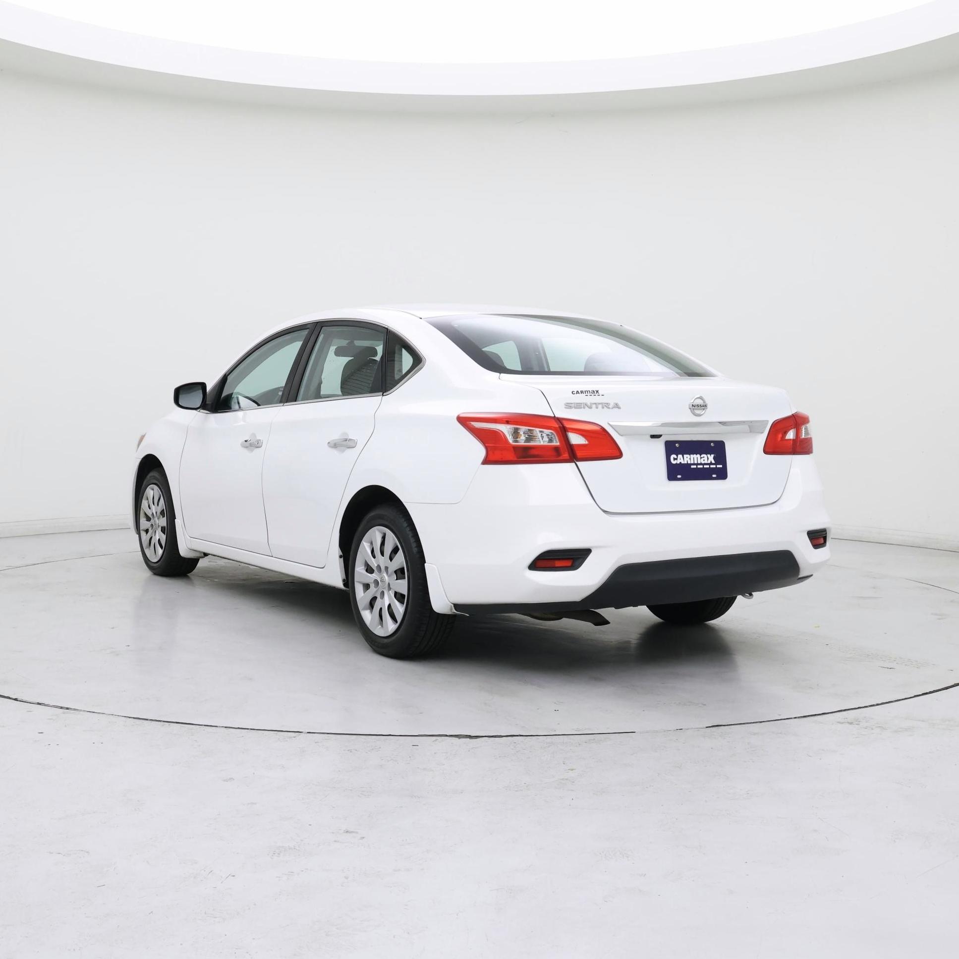 Thumbnail: 2018 Nissan Sentra - 2