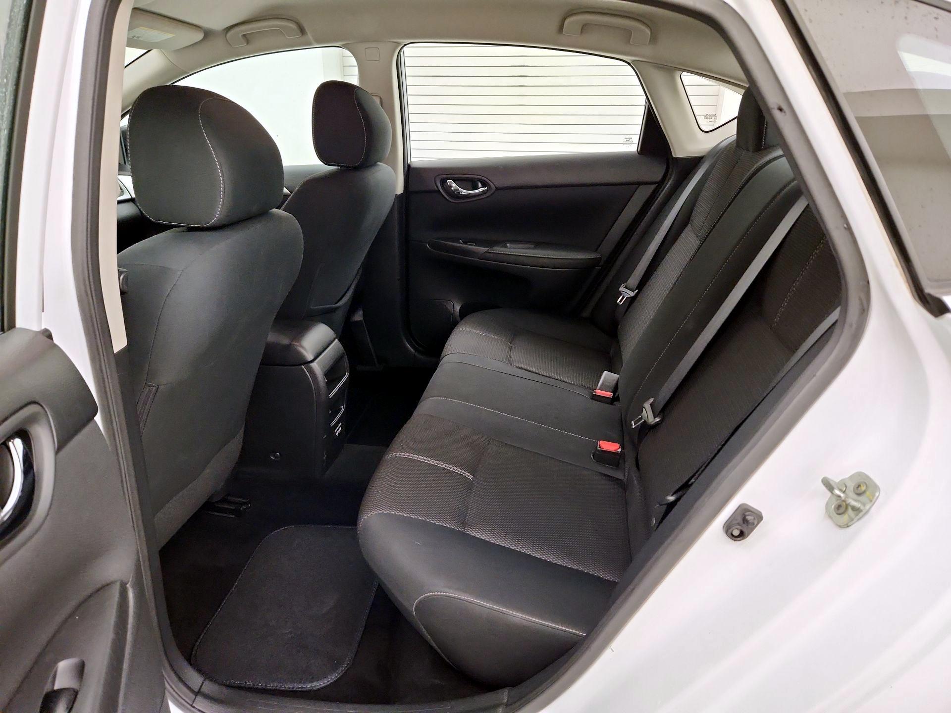 Thumbnail: 2018 Nissan Sentra - 19