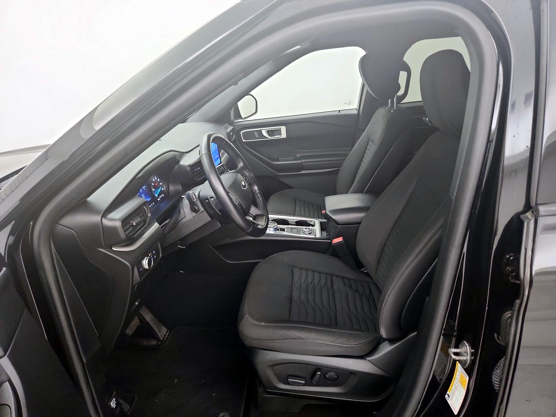 Thumbnail: 2020 Ford Explorer - 11