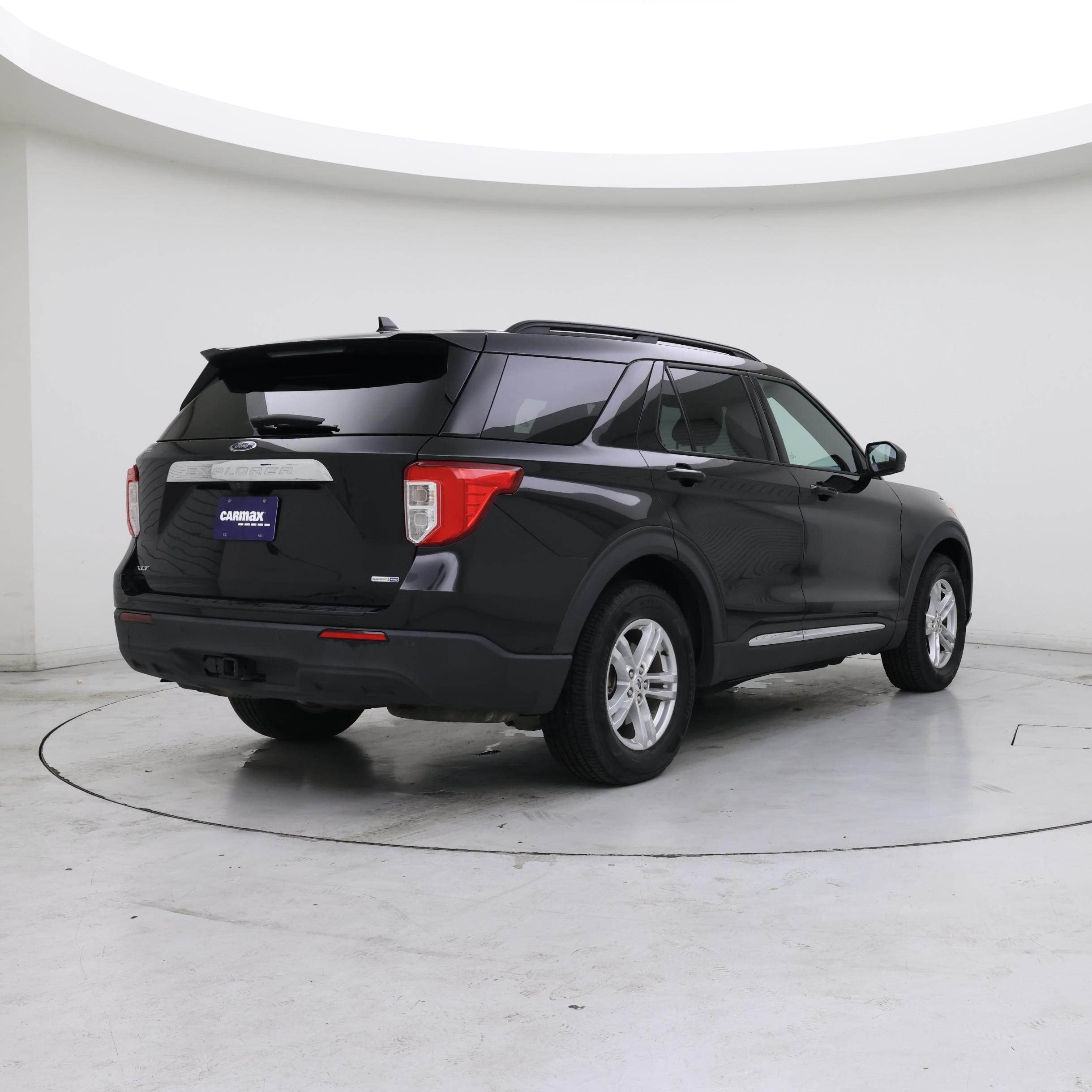 Thumbnail: 2020 Ford Explorer - 8