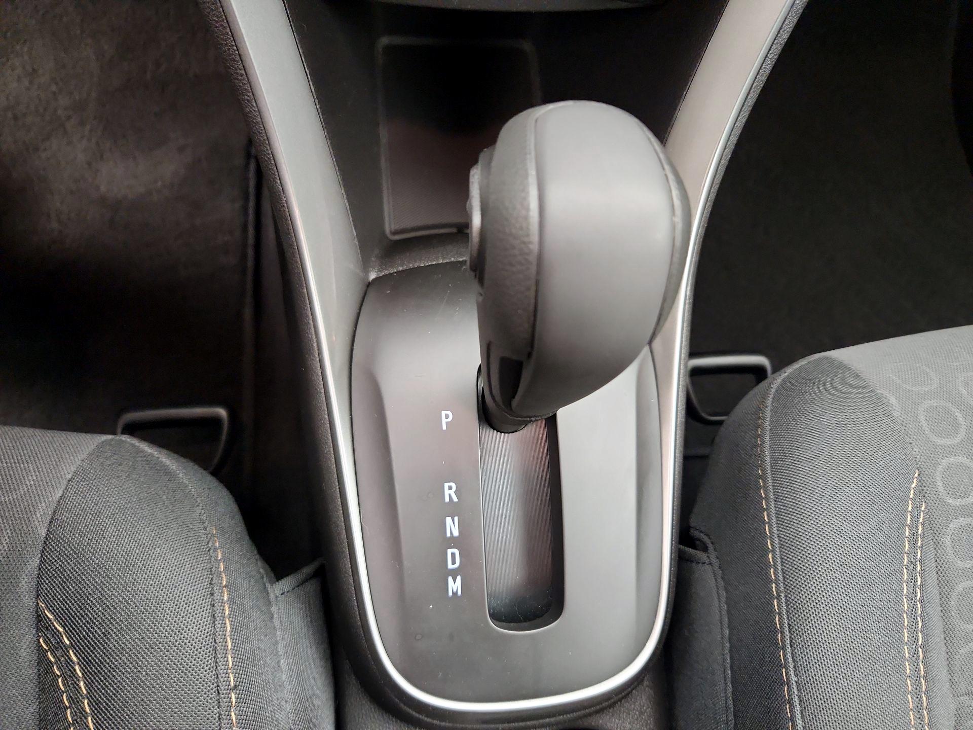 Thumbnail: 2018 Chevrolet Trax - 17