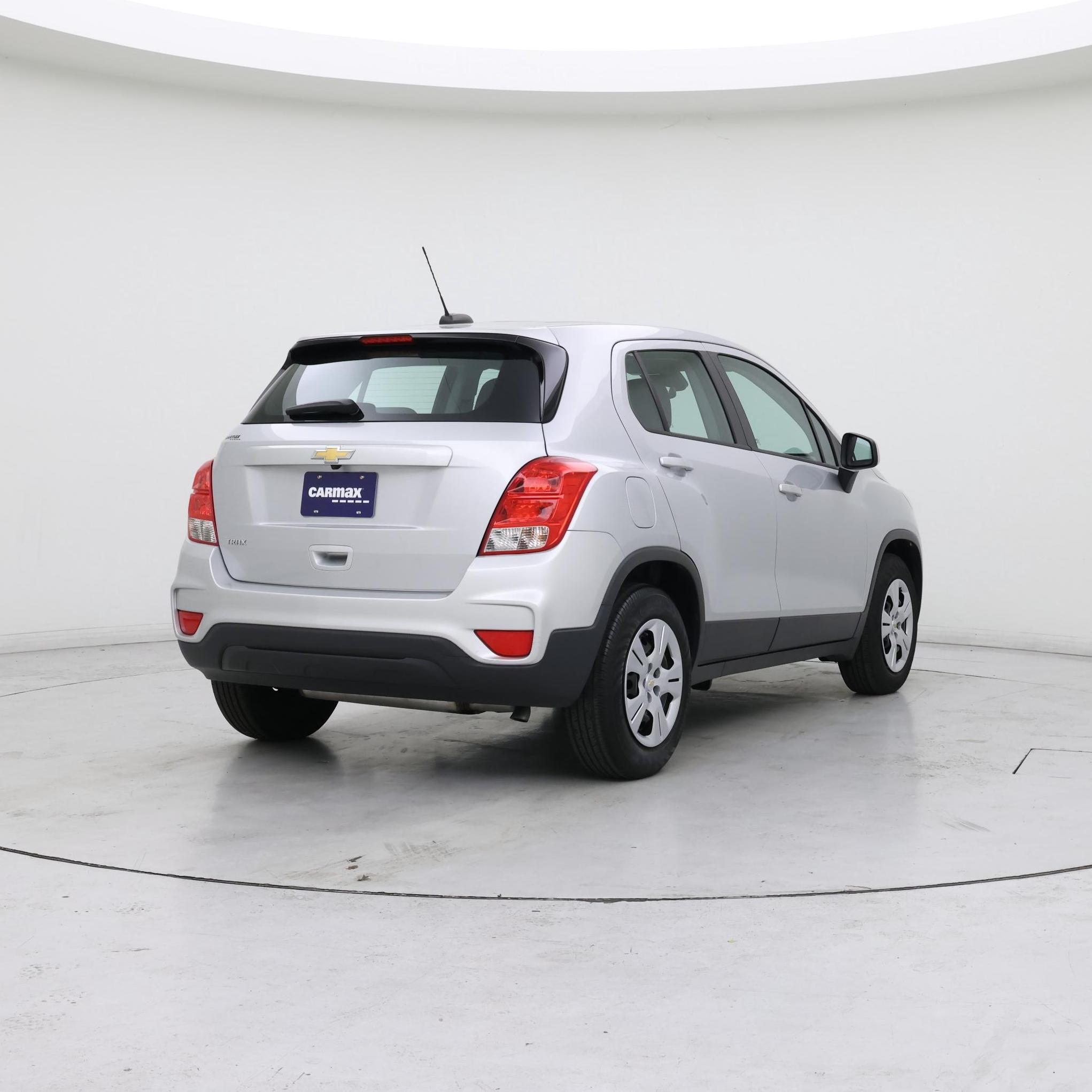 Thumbnail: 2018 Chevrolet Trax - 8