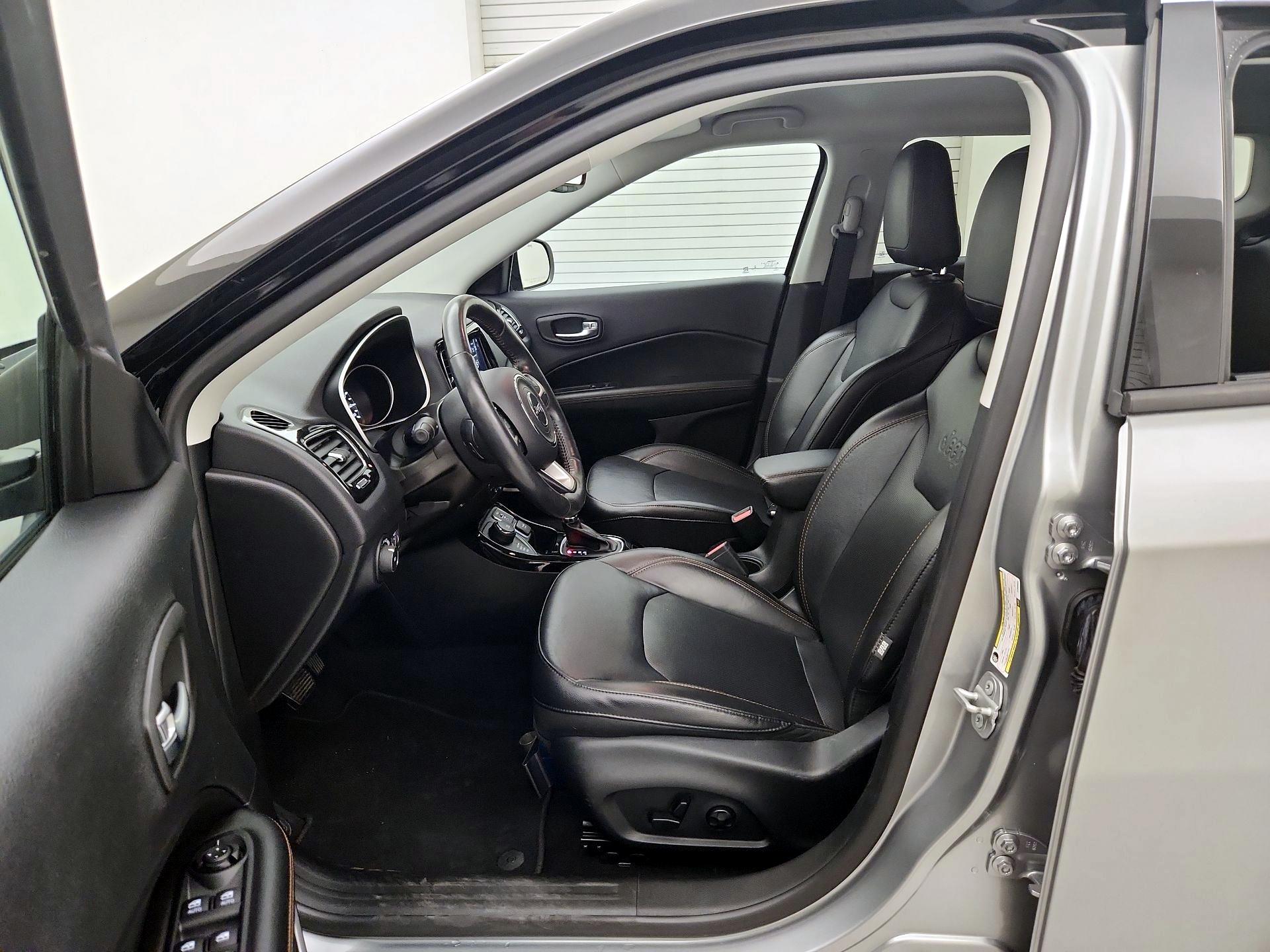 Thumbnail: 2019 Jeep Compass - 11
