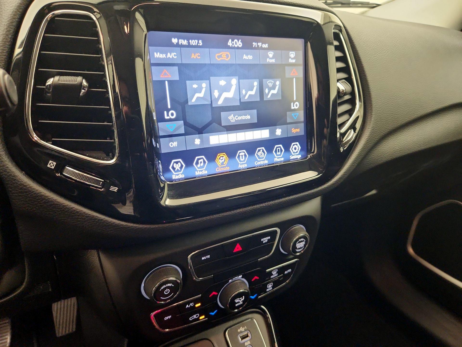 Thumbnail: 2019 Jeep Compass - 16