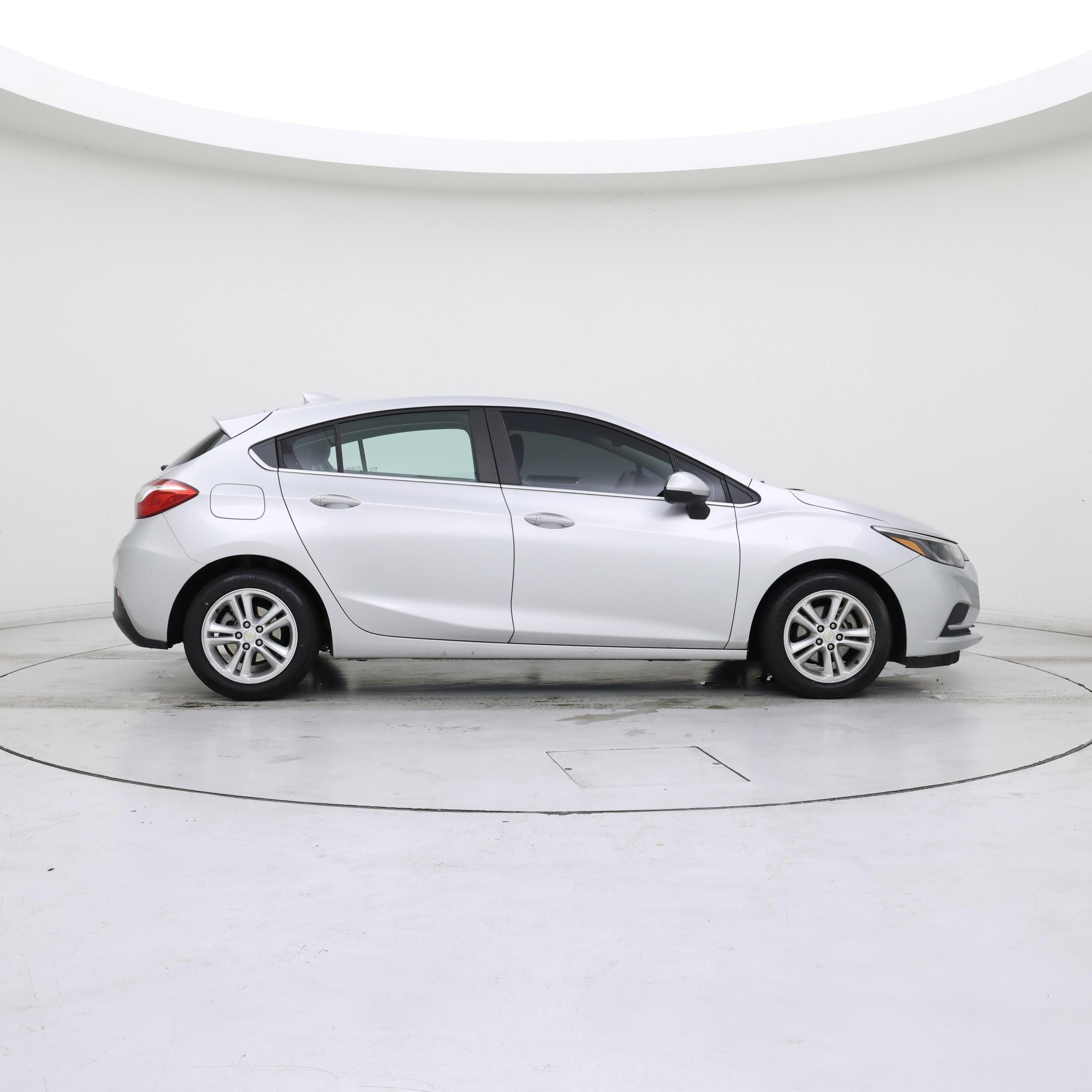 Thumbnail: 2017 Chevrolet Cruze - 7