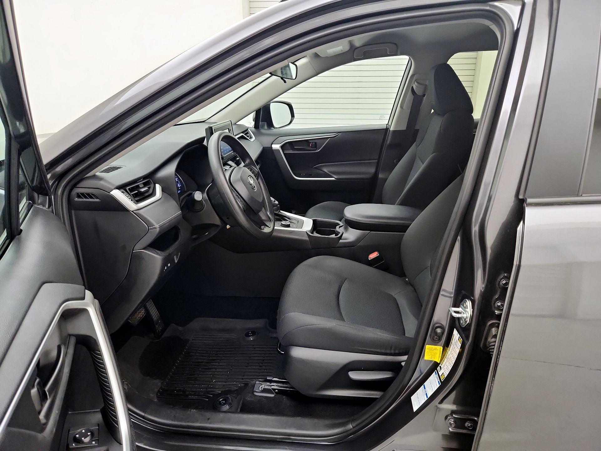 Thumbnail: 2021 Toyota RAV4 - 11