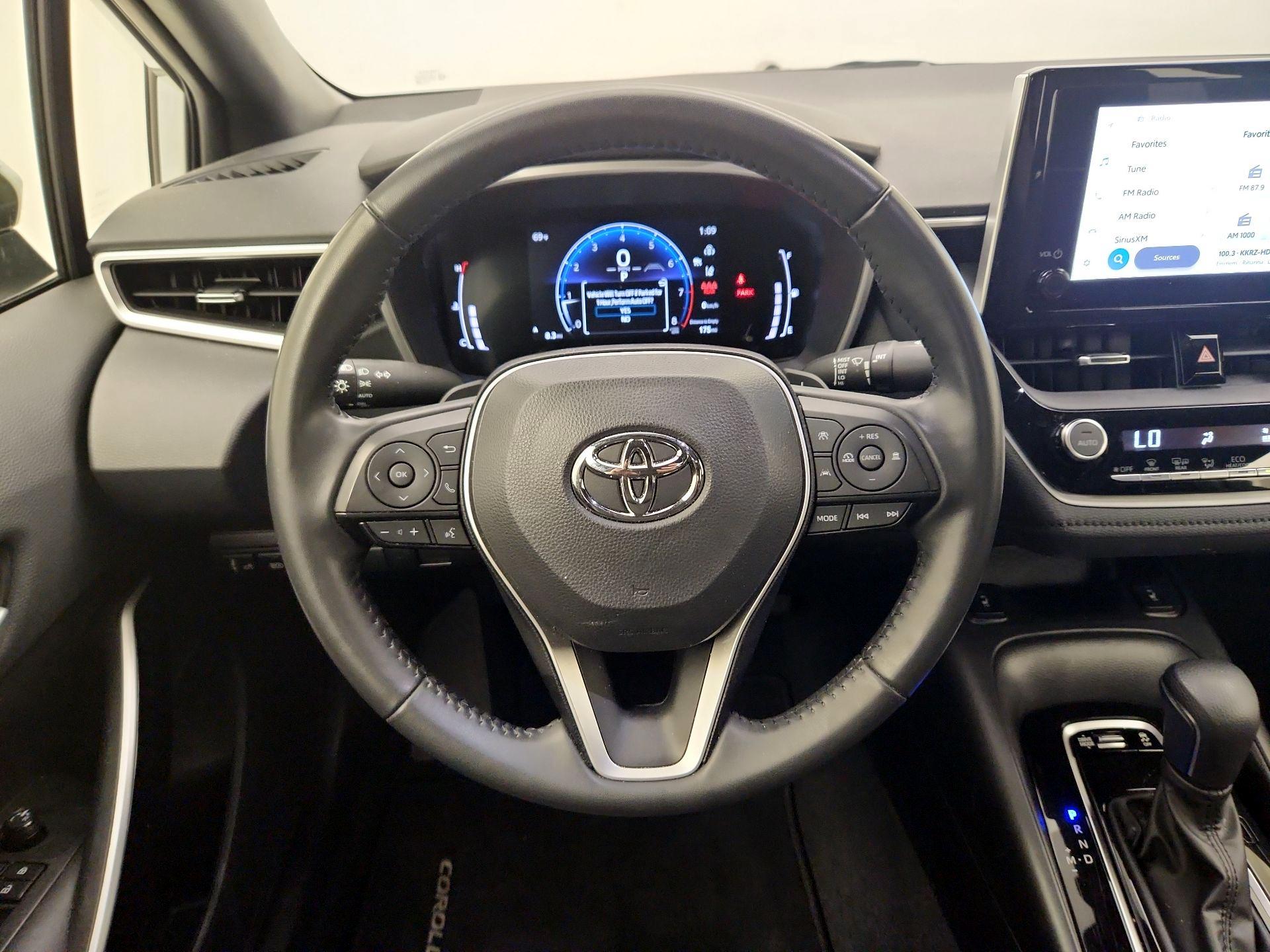 Thumbnail: 2023 Toyota Corolla - 10