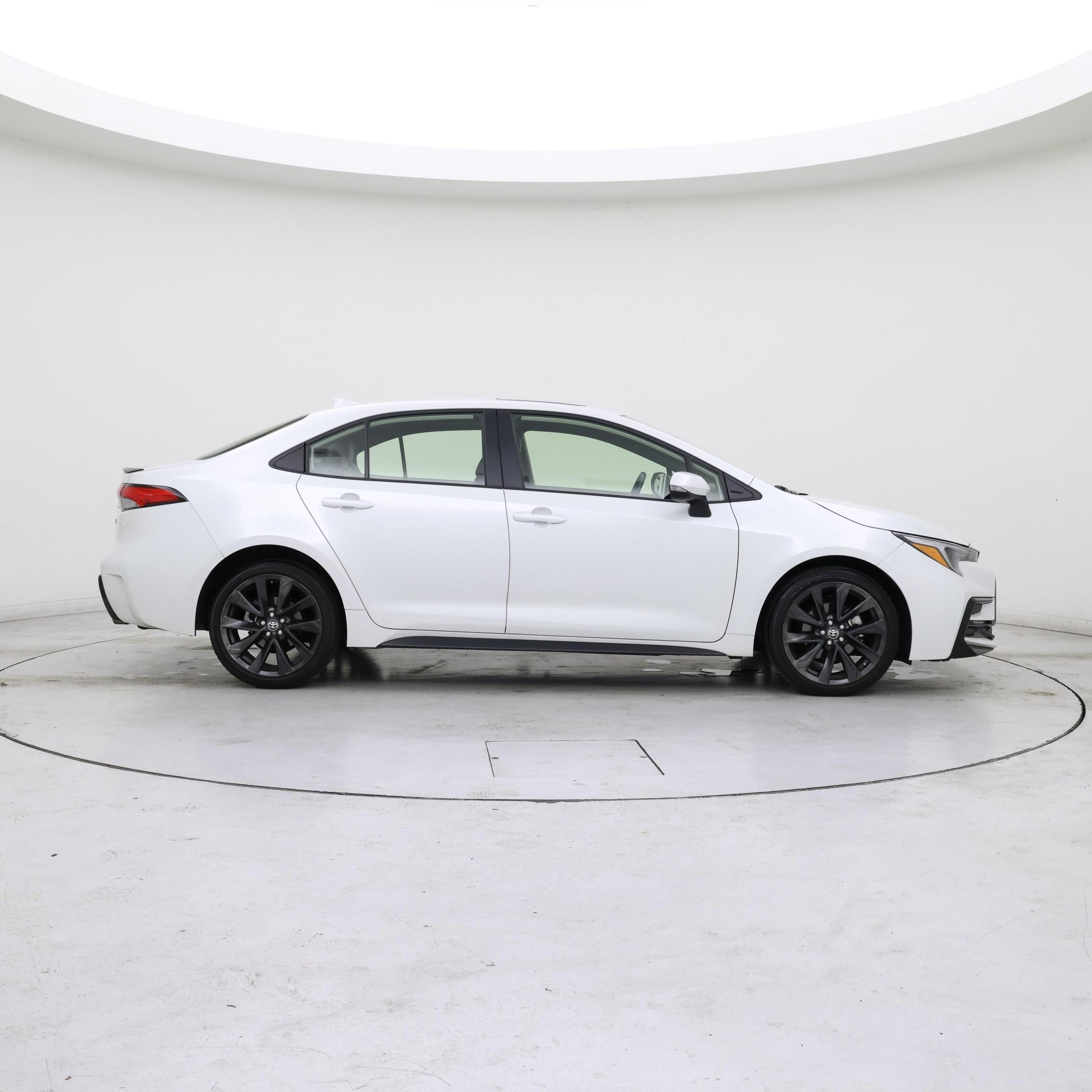 Thumbnail: 2023 Toyota Corolla - 7