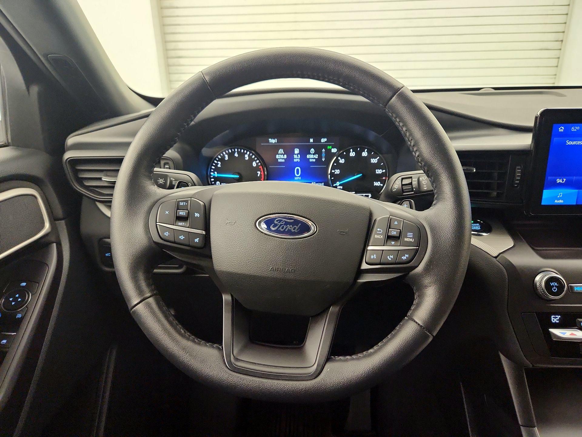 Thumbnail: 2020 Ford Explorer - 10