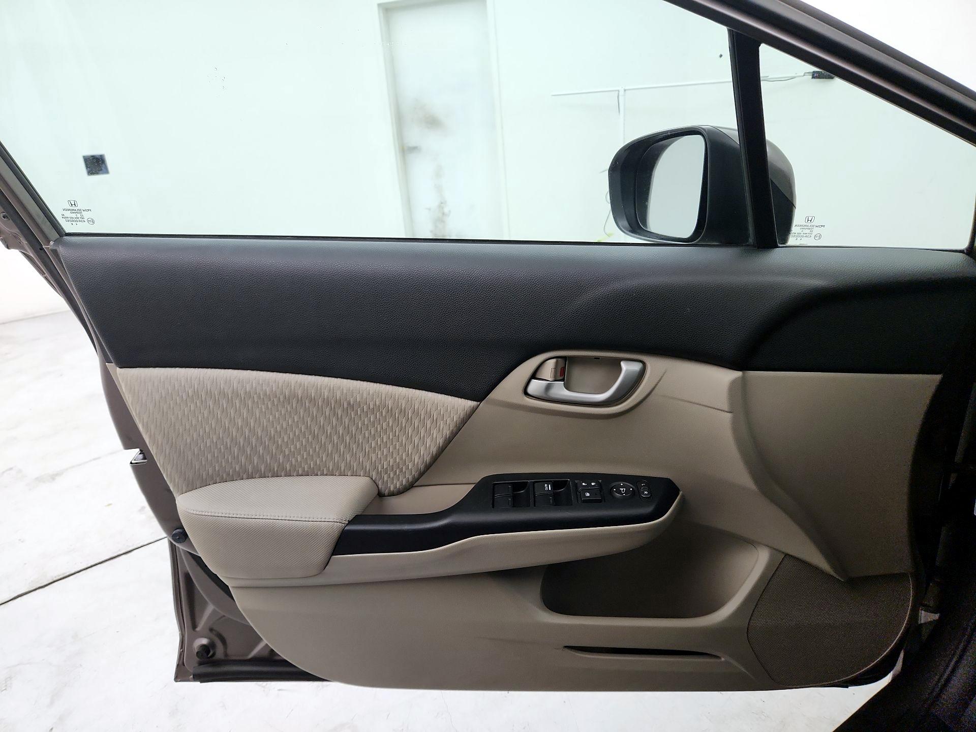 Thumbnail: 2014 Honda Civic - 12
