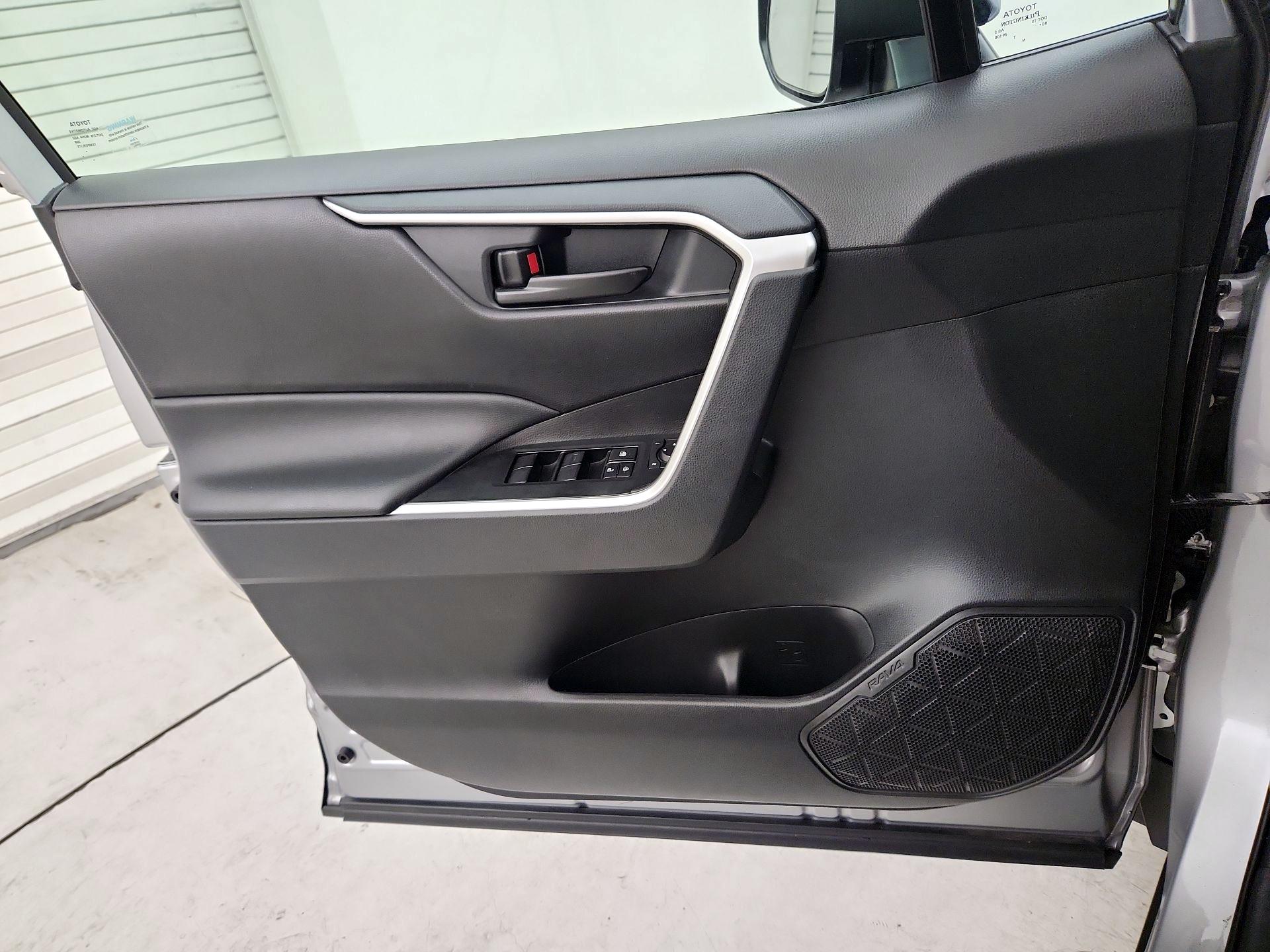 Thumbnail: 2024 Toyota RAV4 - 12