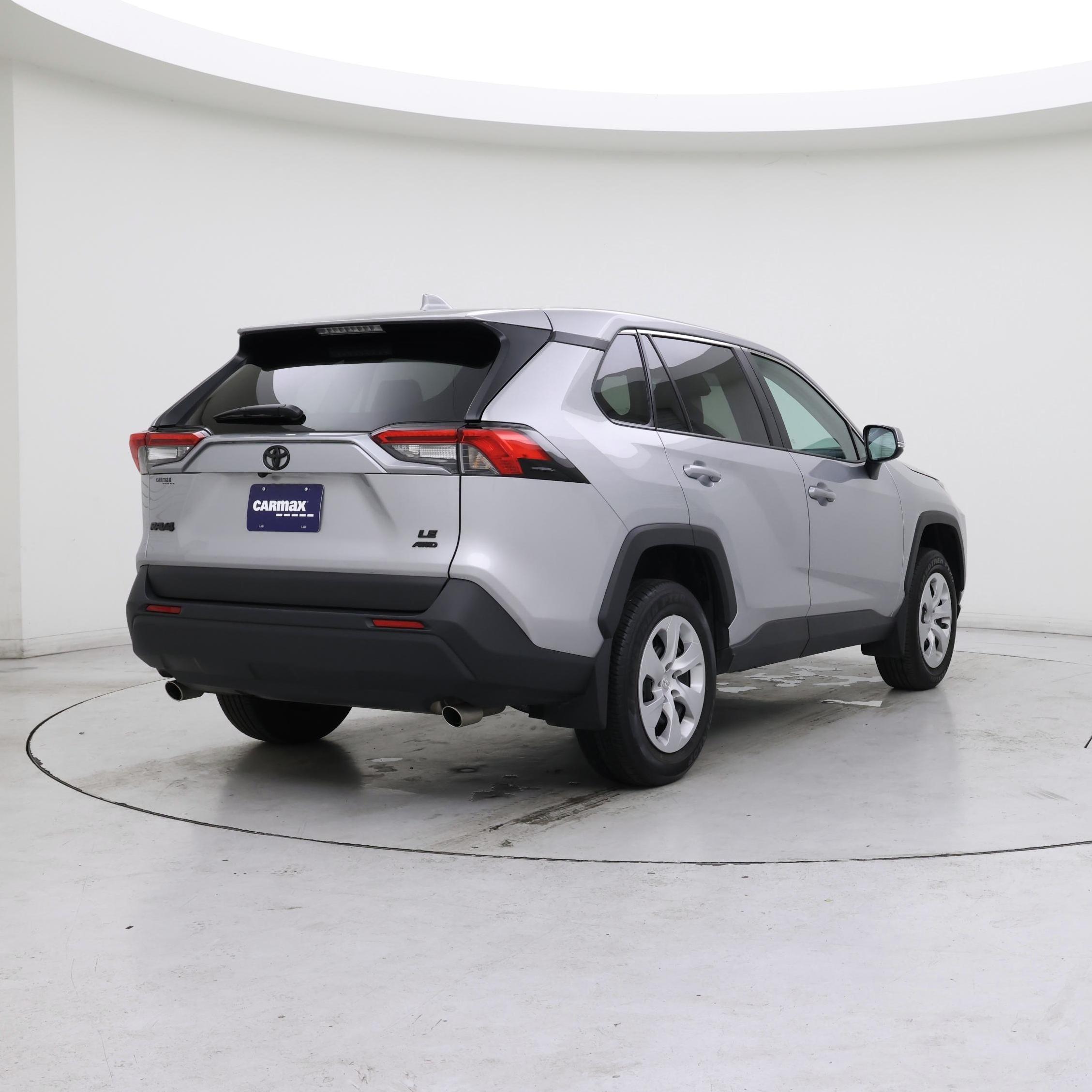 Thumbnail: 2024 Toyota RAV4 - 8