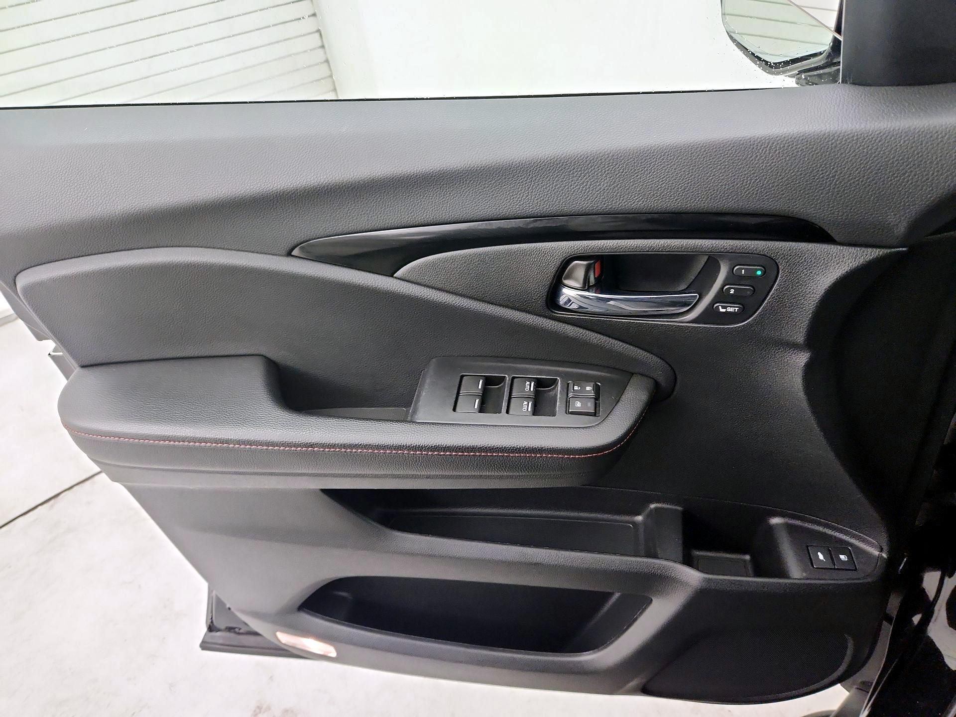 Thumbnail: 2021 Honda Pilot - 12