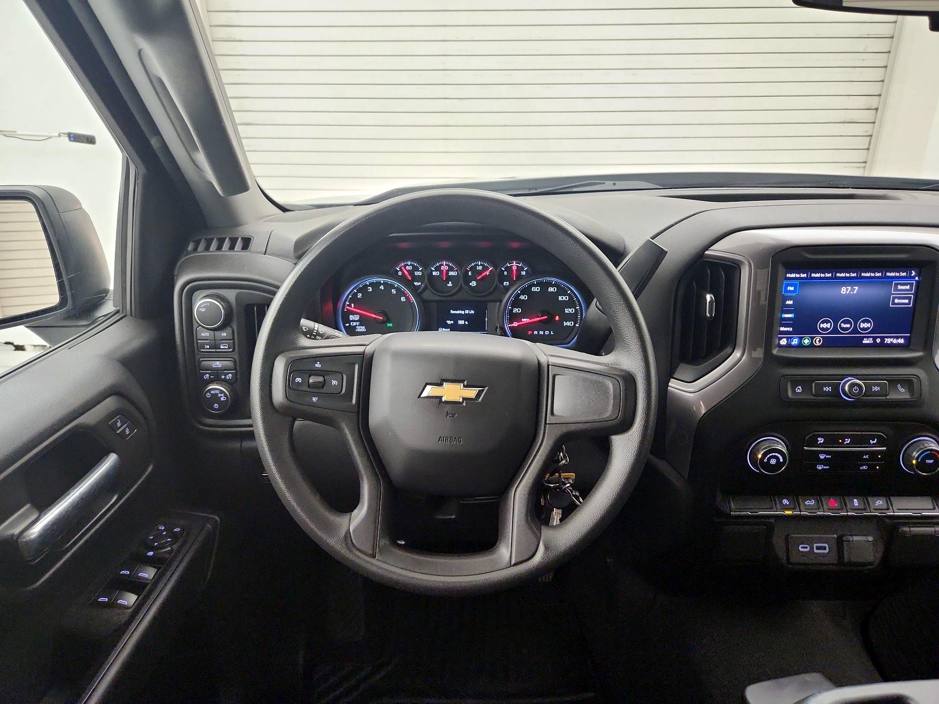 Thumbnail: 2021 Chevrolet Silverado 1500 - 10