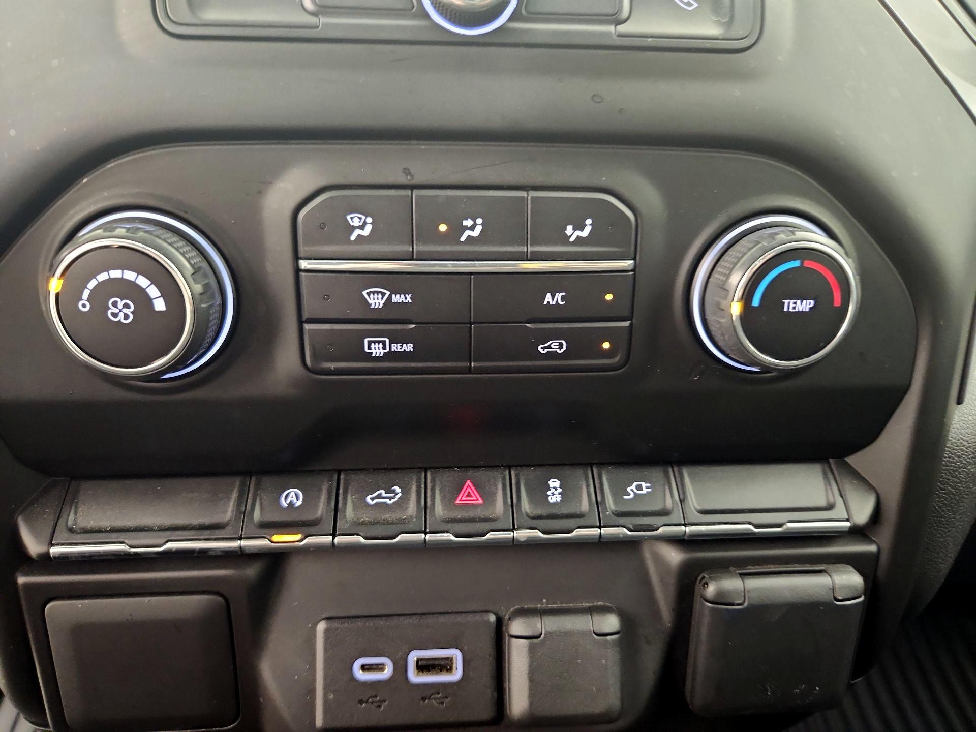Thumbnail: 2021 Chevrolet Silverado 1500 - 16